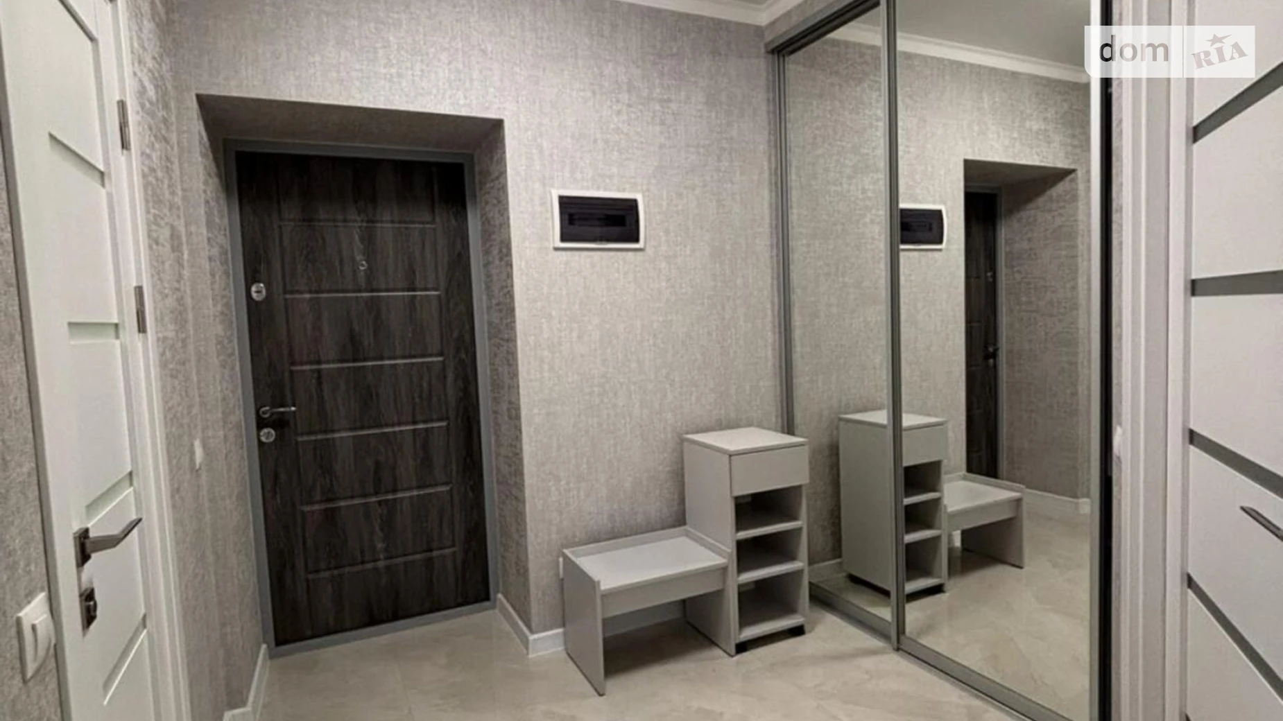 Сдается в аренду 1-комнатная квартира 45 кв. м в Ивано-Франковске, ул. Княгинин - фото 4