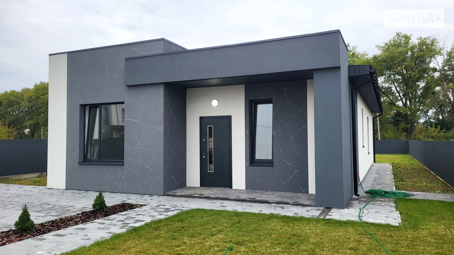 Продается одноэтажный дом 110 кв. м с балконом, цена: 125000 $ - фото 2