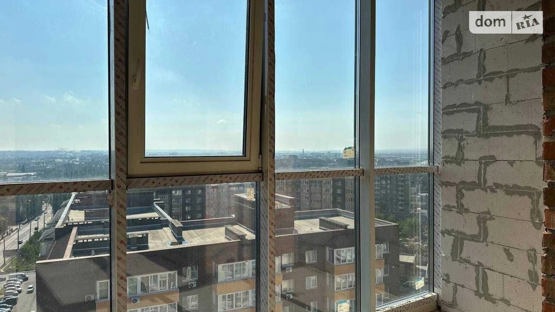 Продается 2-комнатная квартира 80.5 кв. м в Ровно, ул. Соборная, 289 - фото 3