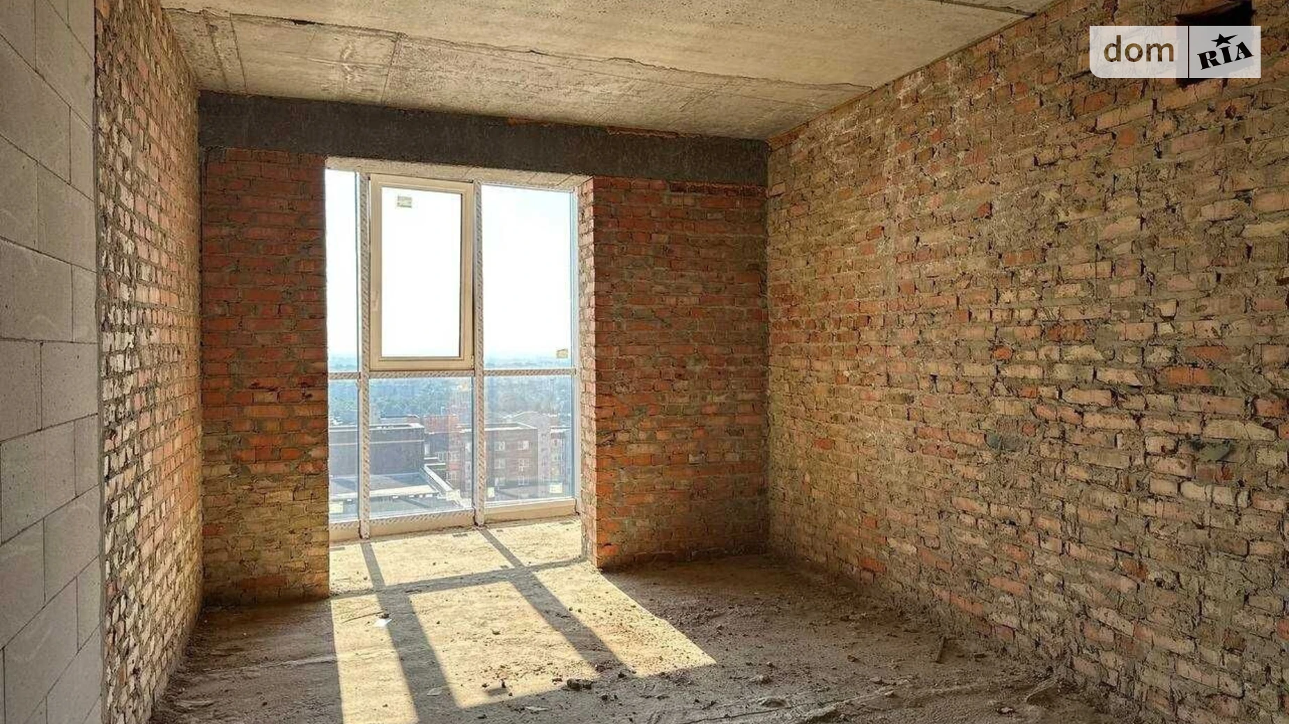 Продается 2-комнатная квартира 80.5 кв. м в Ровно, ул. Соборная, 289 - фото 4