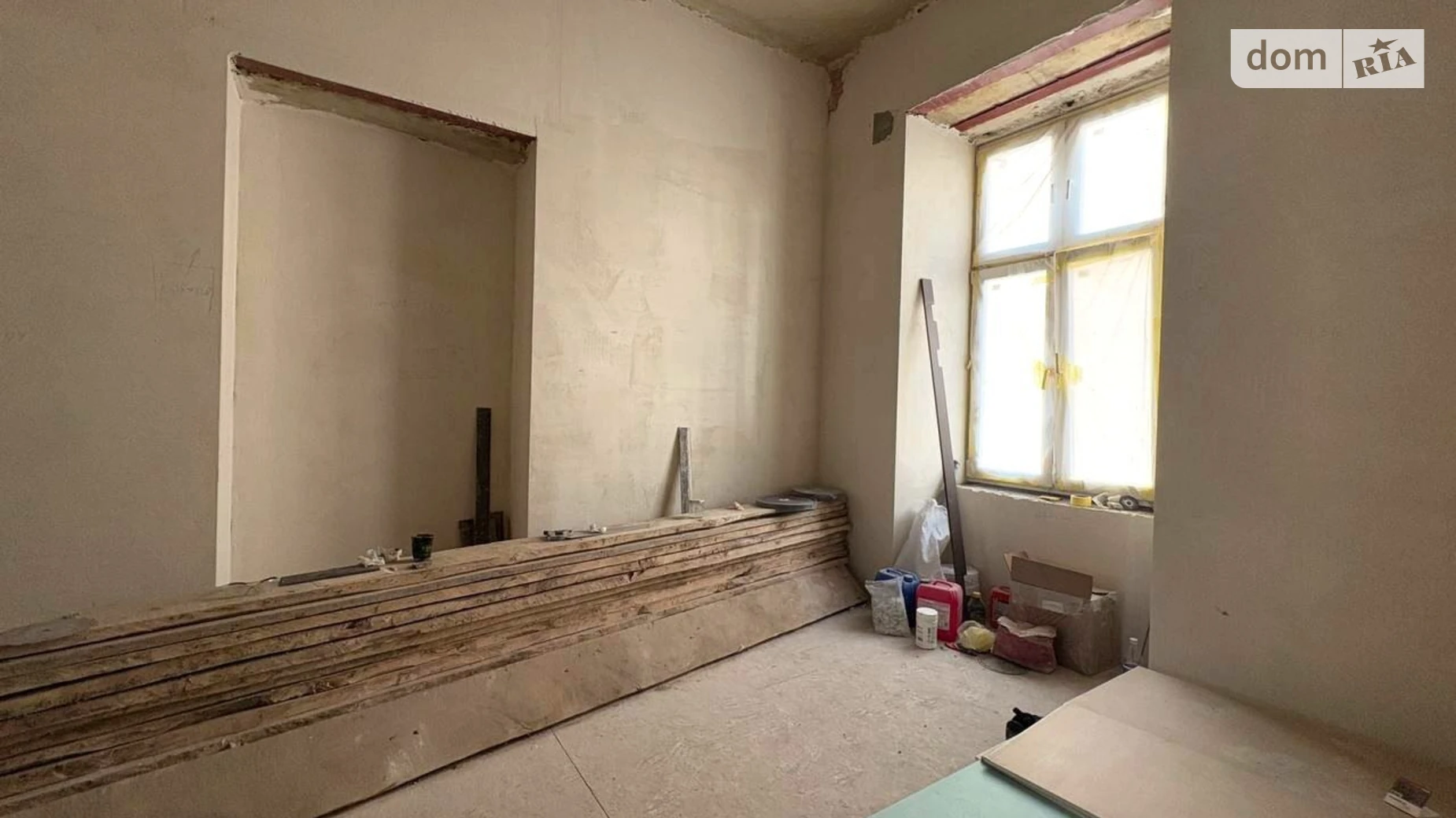 Продается 2-комнатная квартира 72 кв. м в Львове, ул. Пекарская - фото 2