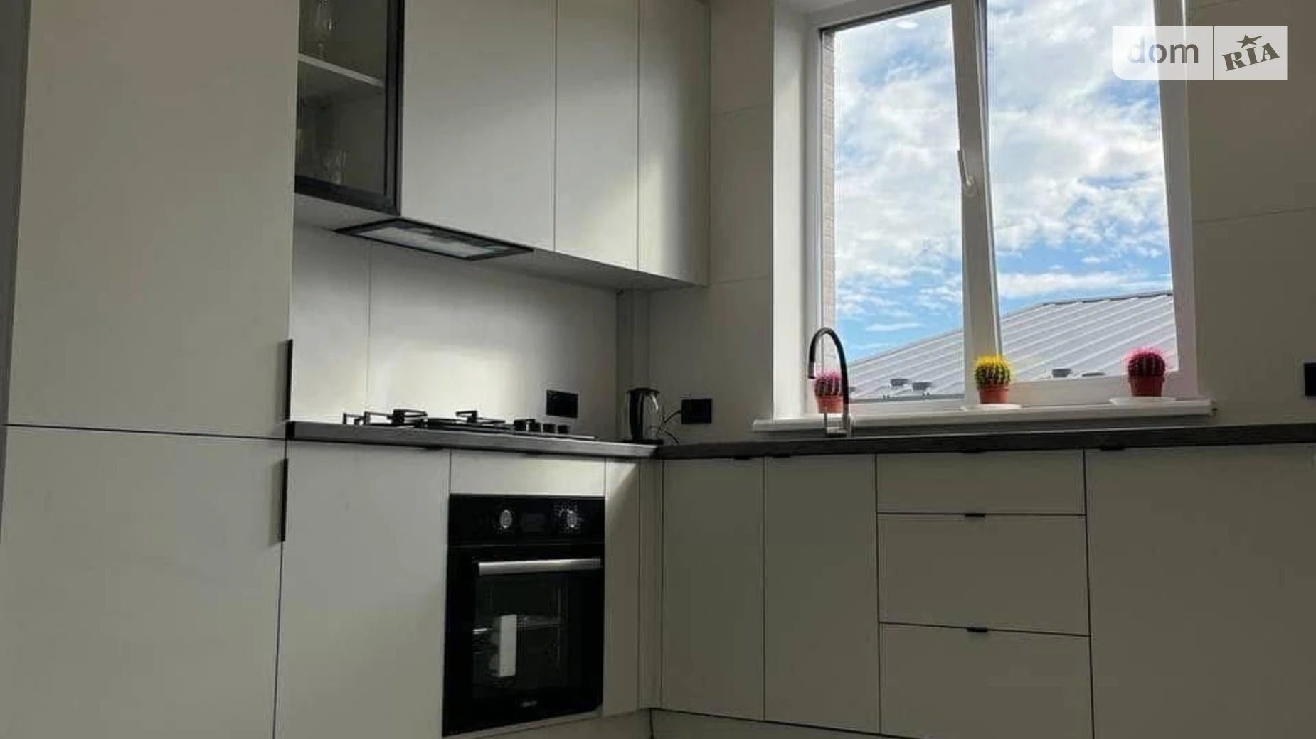 Сдается в аренду 3-комнатная квартира 96 кв. м в, цена: 700 $ - фото 3