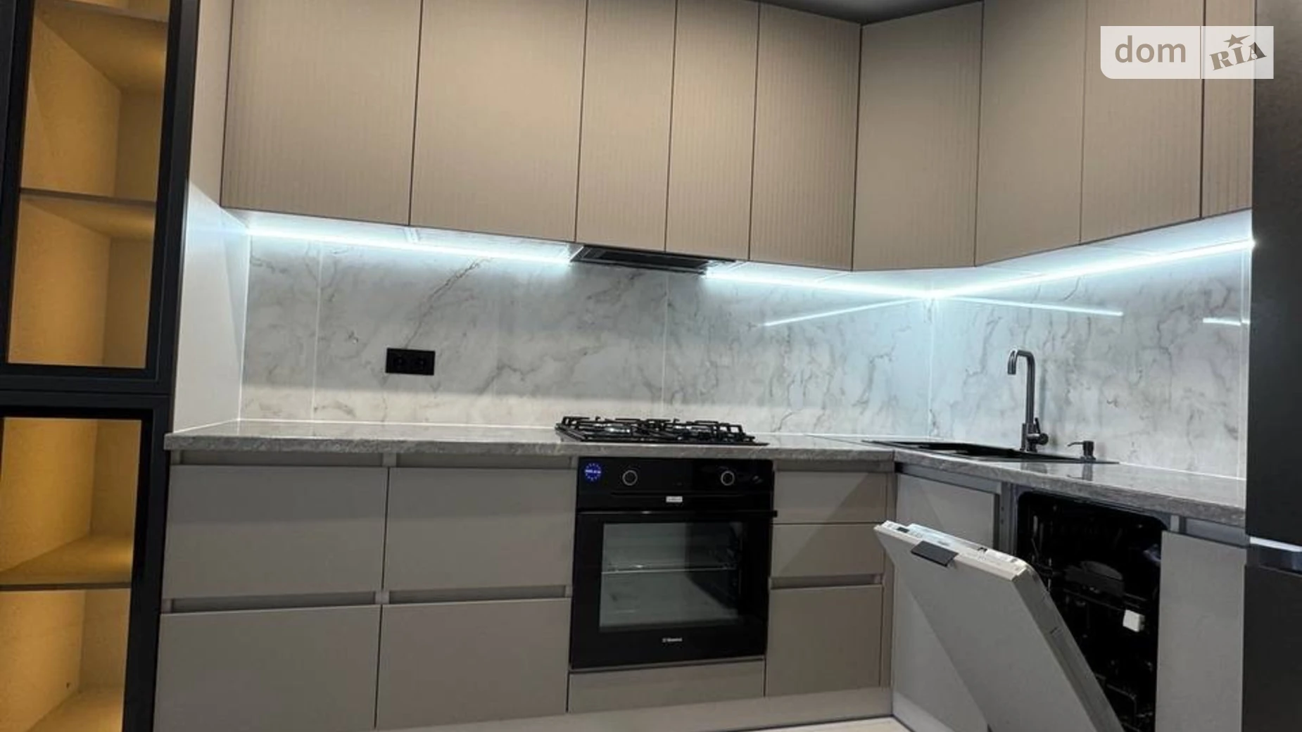 2-комнатная квартира 73 кв. м в, цена: 75500 $ - фото 4