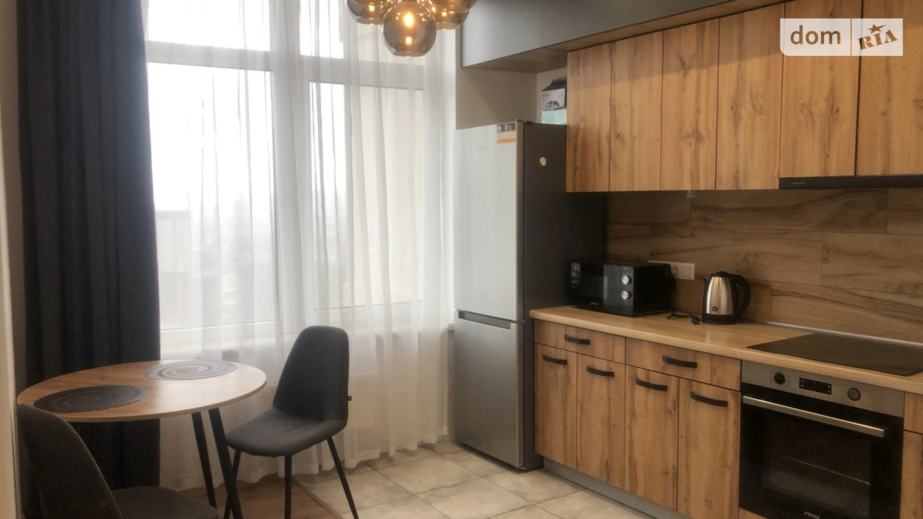 Продается 1-комнатная квартира 40 кв. м в Одессе, ул. Валерия Самофалова, 16А/5 - фото 2