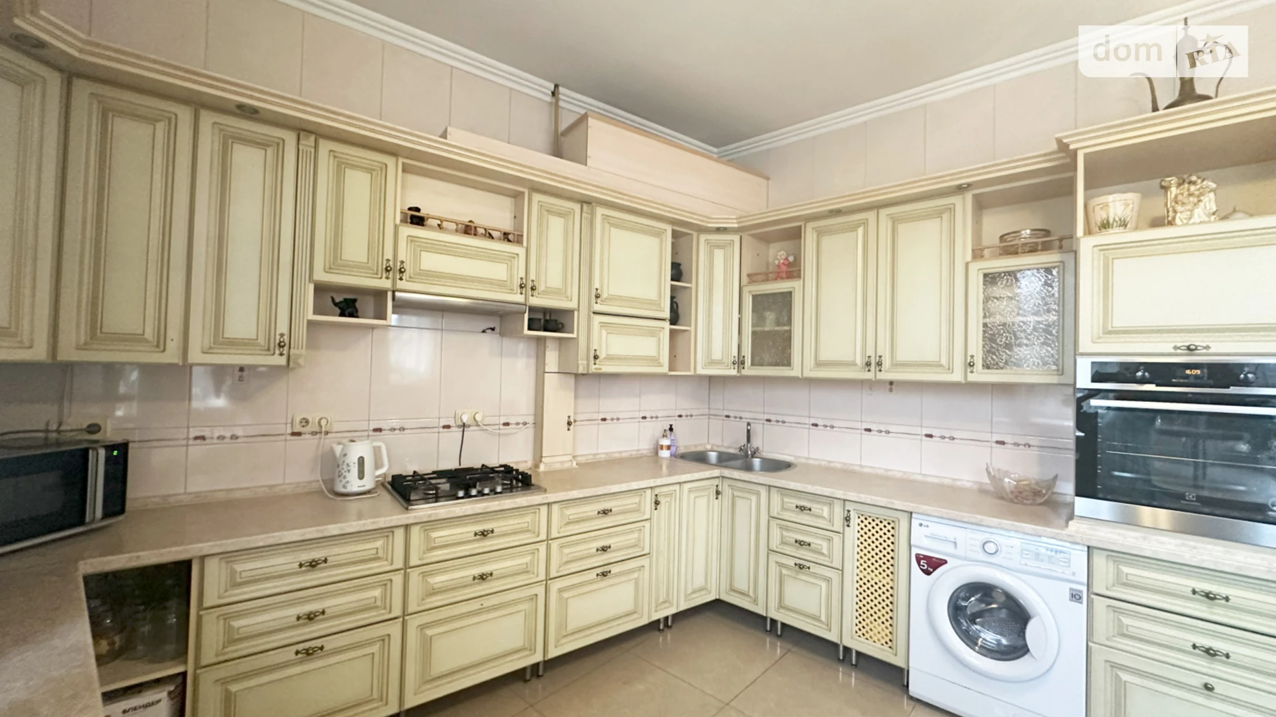 Сдается в аренду 3-комнатная квартира 100 кв. м в Львове, ул. Метлинского - фото 3