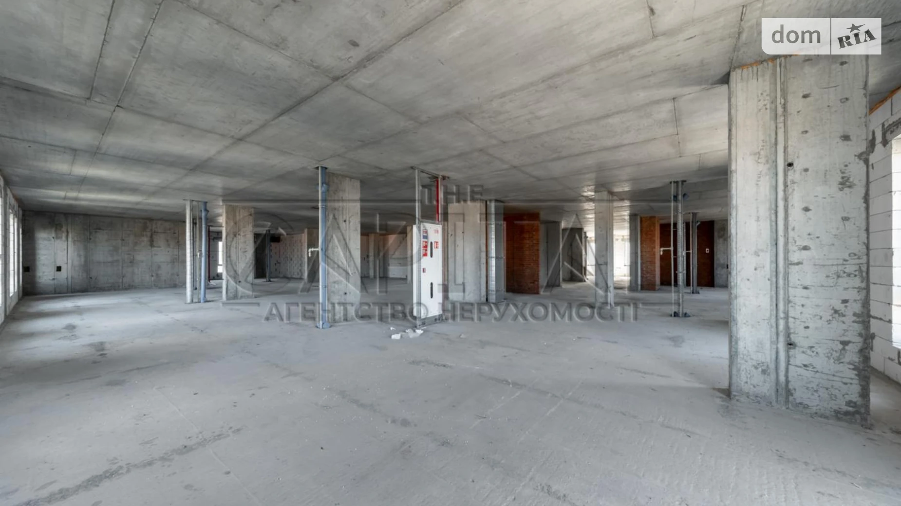 Сдается в аренду офис 4800 кв. м в бизнес-центре, цена: 72000 $ - фото 3