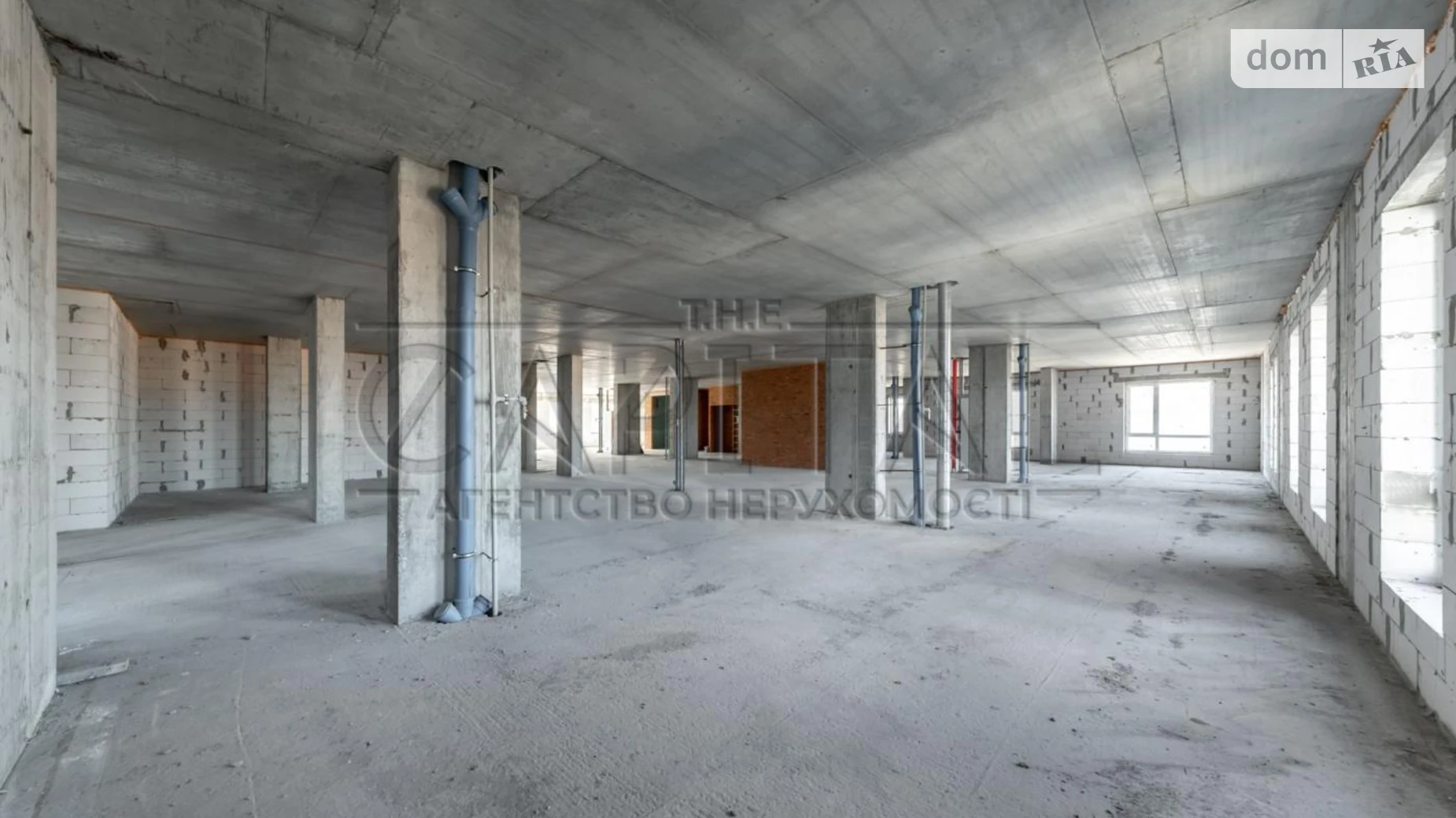Сдается в аренду офис 4800 кв. м в бизнес-центре, цена: 72000 $ - фото 2