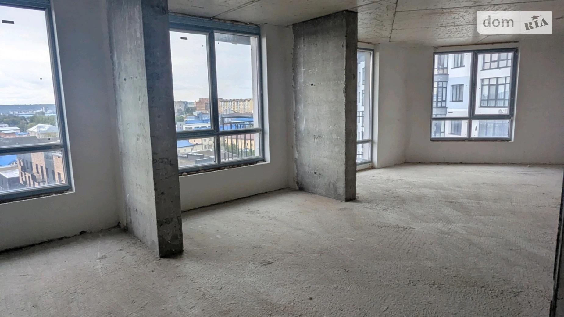 Продается 3-комнатная квартира 89 кв. м в Ивано-Франковске, ул. Юліана Пелеша(Крайковского), 60 - фото 2