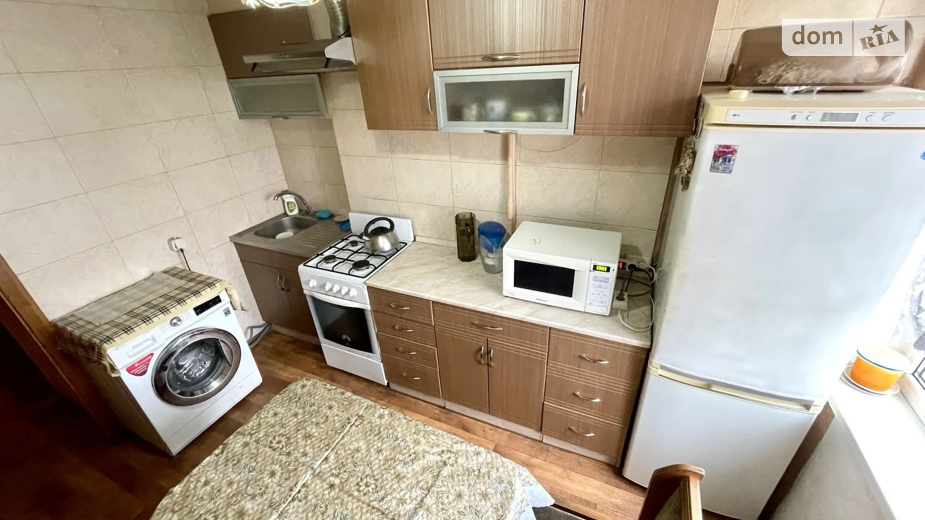 Продается 3-комнатная квартира 64.7 кв. м в Днепре, ул. Метростроевская, 4 - фото 2