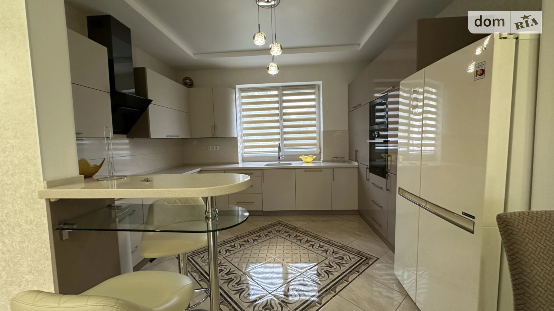 Сдается в аренду дом на 2 этажа 135 кв. м с балконом, цена: 1300 $ - фото 4