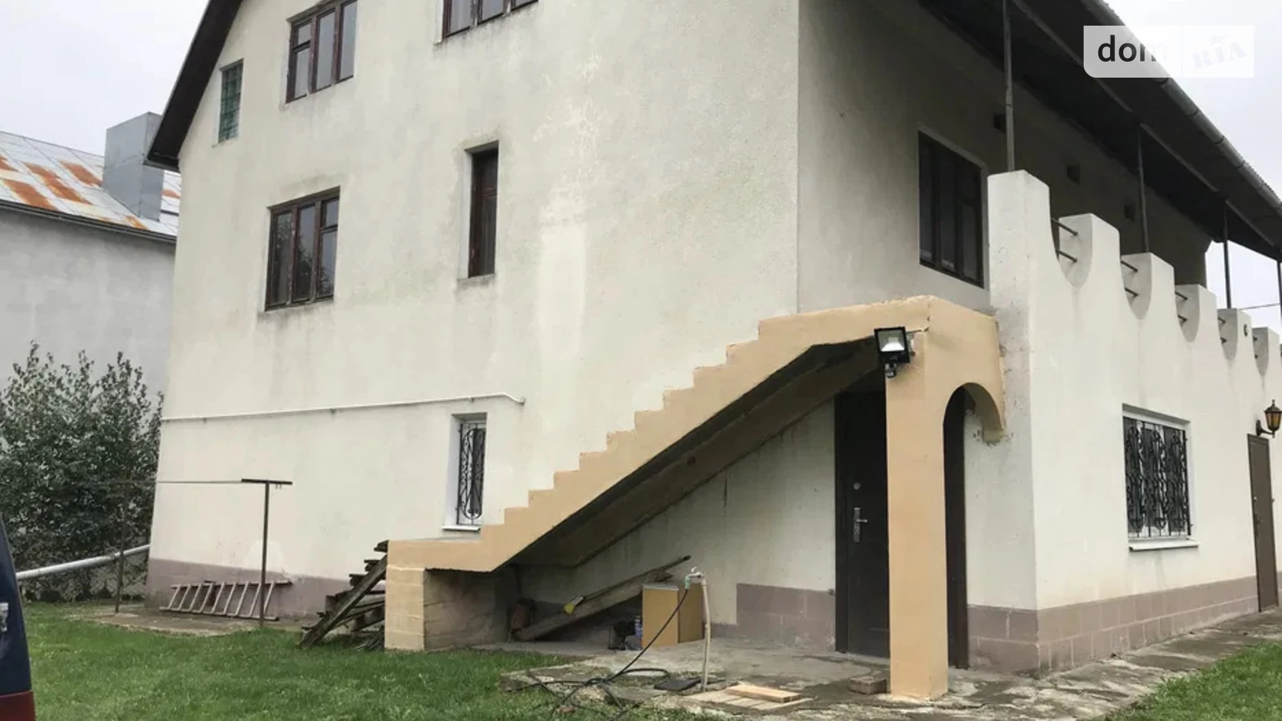 Продается дом на 3 этажа 365 кв. м с верандой, цена: 139000 $ - фото 3