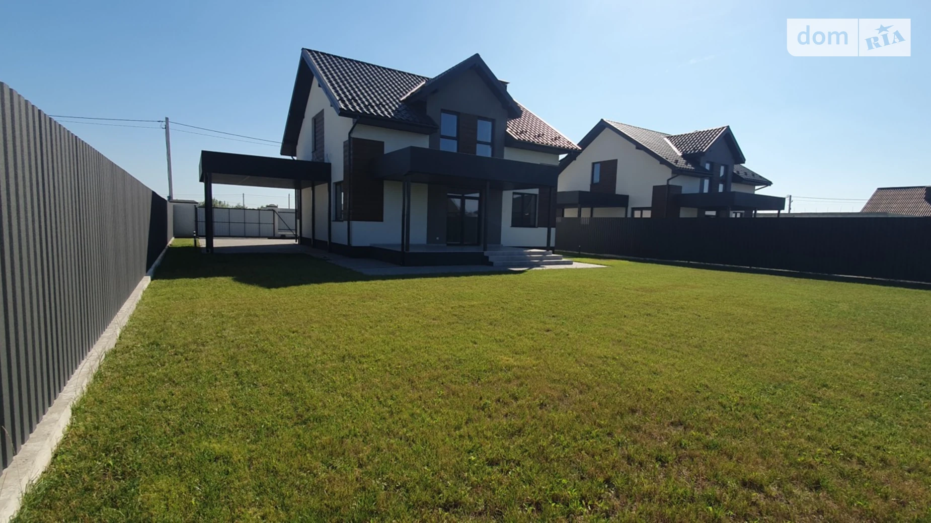 Продается дом на 2 этажа 228 кв. м с садом, цена: 230000 $ - фото 2