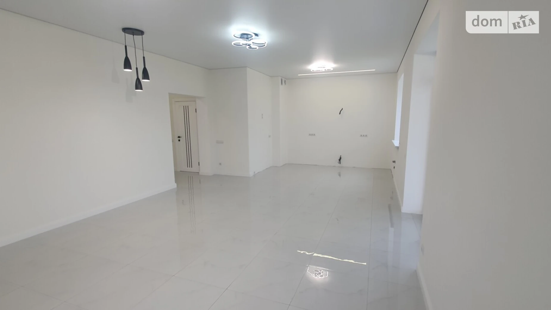 Продается дом на 2 этажа 228 кв. м с садом, цена: 230000 $ - фото 5