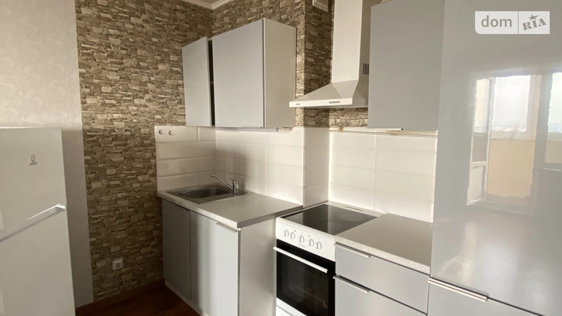 Продается 1-комнатная квартира 49 кв. м в Вышгороде, ул. Кургузова, 11Б - фото 3