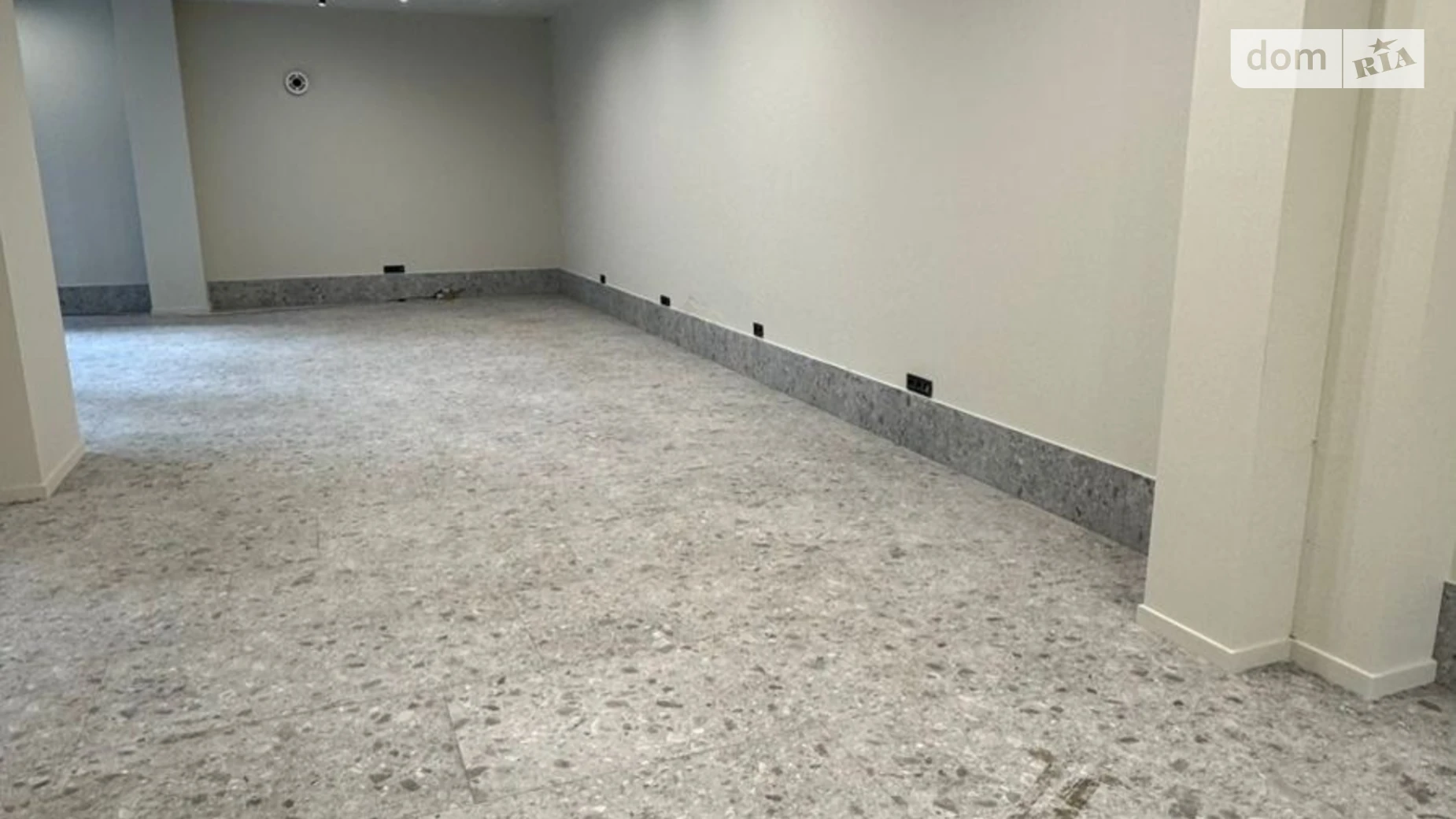 Продается офис 110 кв. м в бизнес-центре, цена: 175000 $ - фото 3