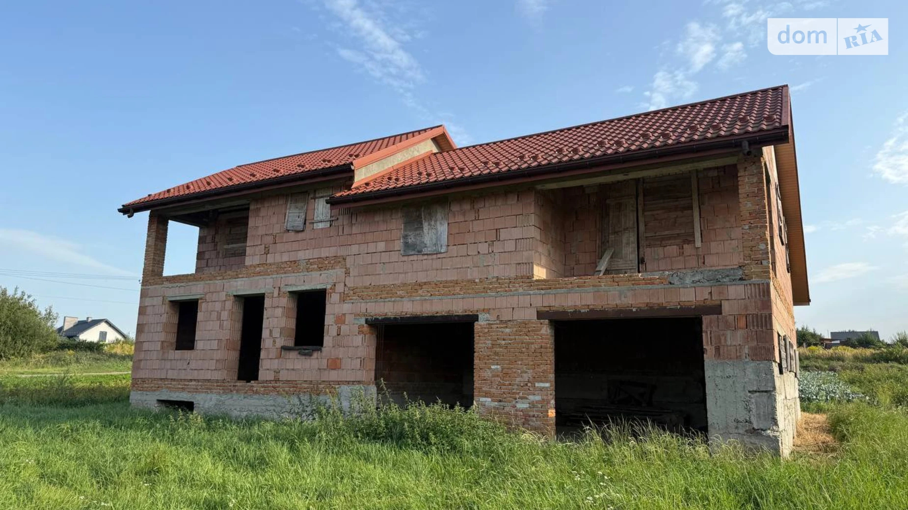 Продается дом на 2 этажа 172 кв. м с садом, цена: 115000 $ - фото 2