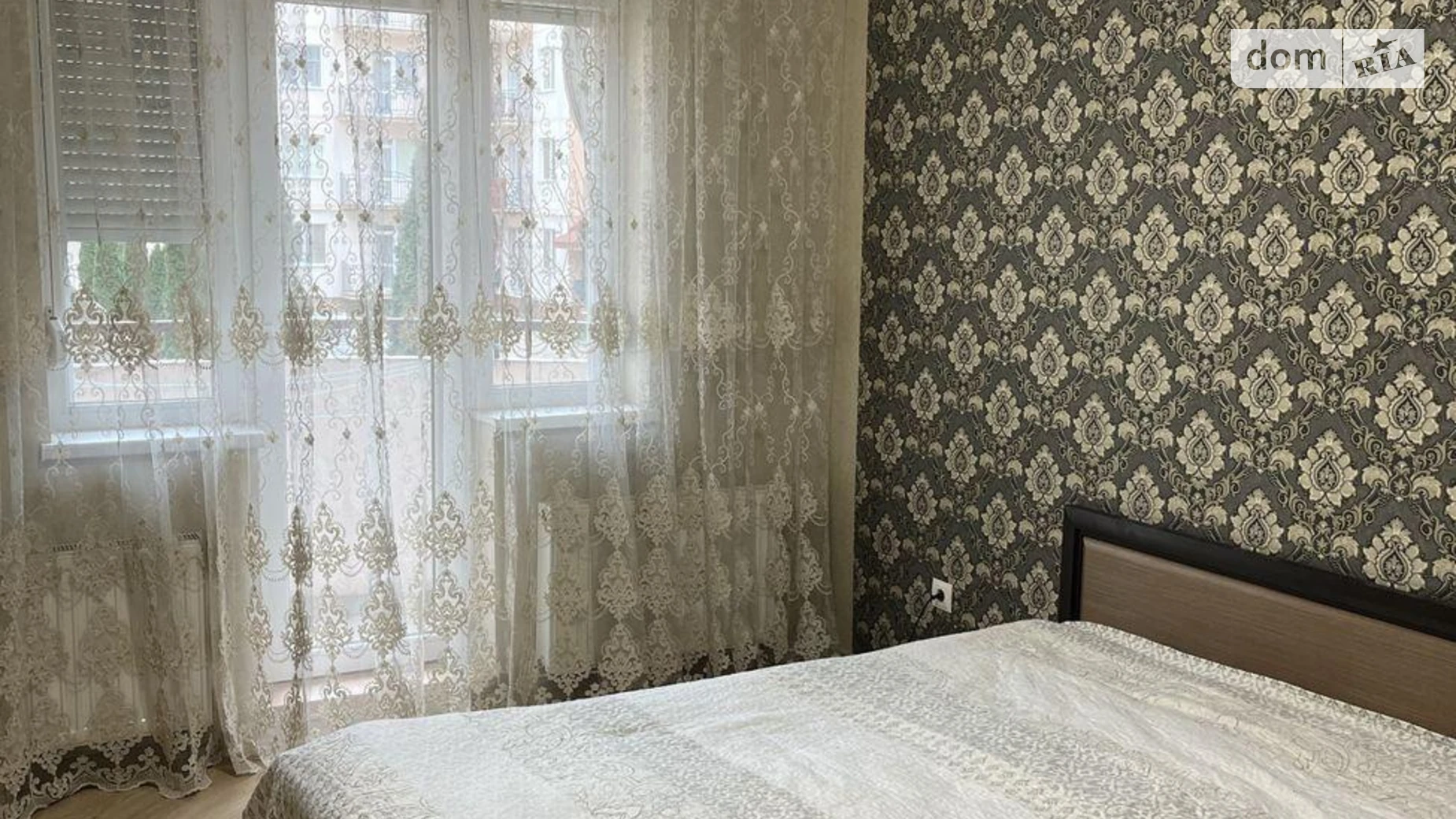 Продається 3-кімнатна квартира 90 кв. м у Ужгороді, вул. Хіри Олександра - фото 2