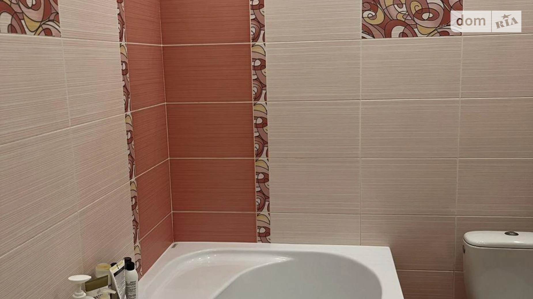 Продається 3-кімнатна квартира 90 кв. м у Ужгороді, вул. Хіри Олександра - фото 3