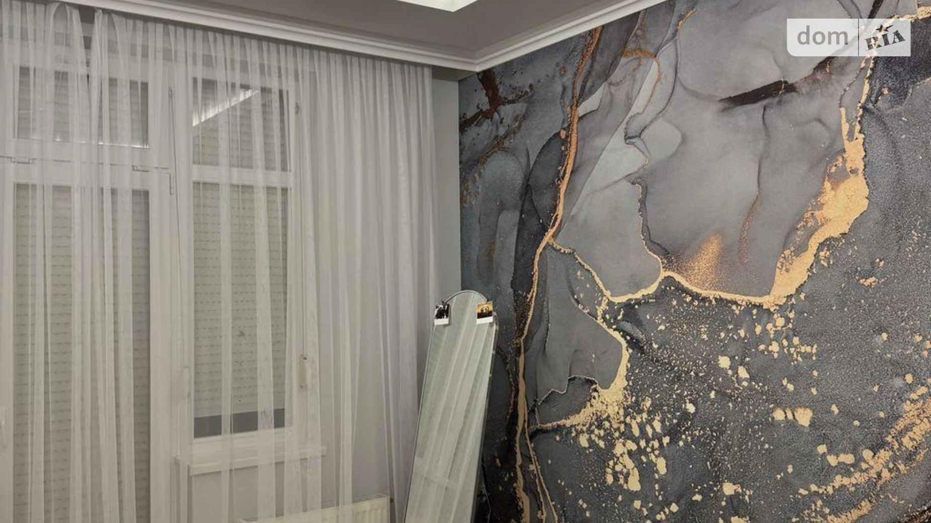 Продається 3-кімнатна квартира 90 кв. м у Ужгороді, вул. Хіри Олександра - фото 4