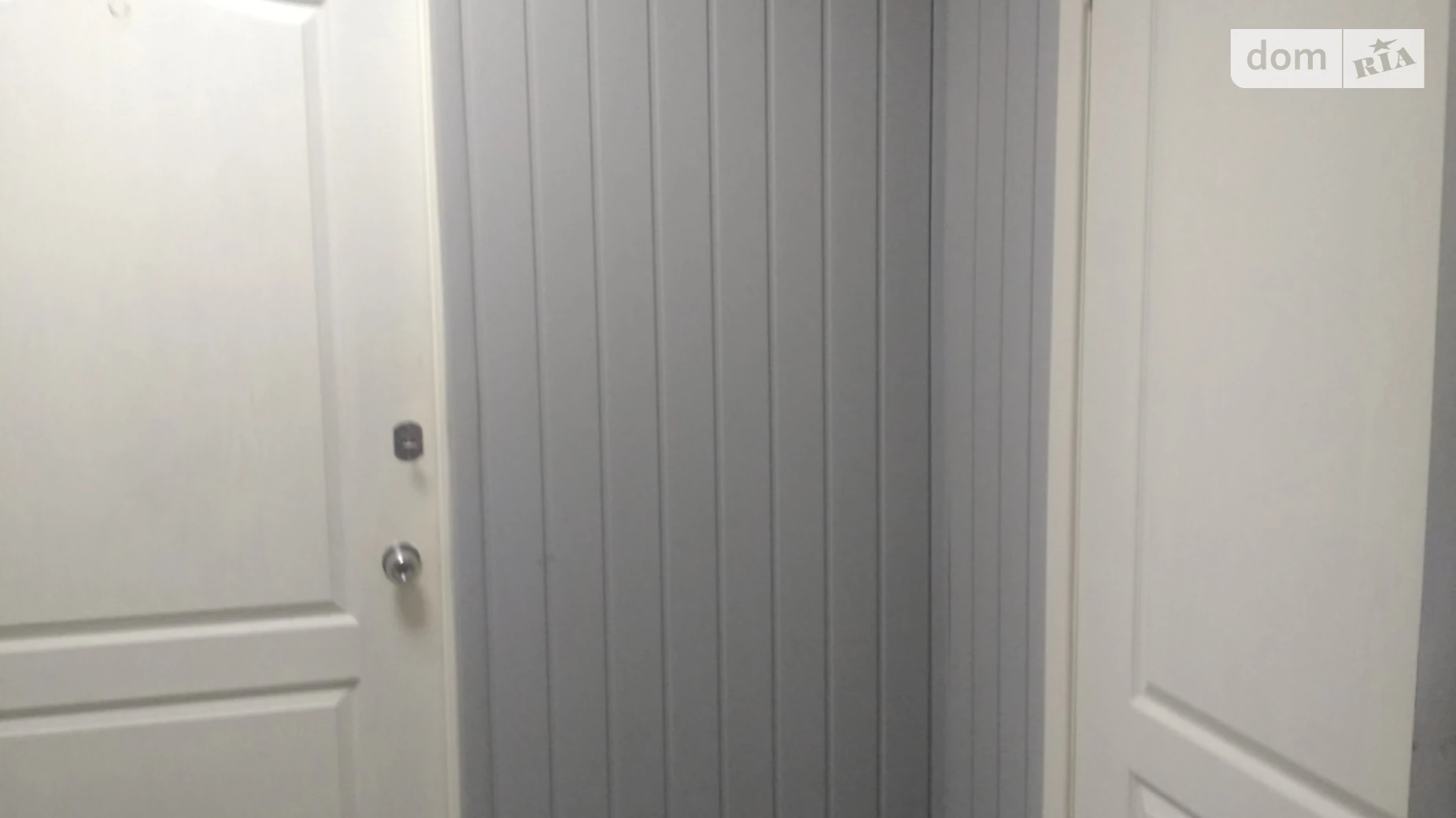 Продается офис 68.7 кв. м в бизнес-центре, цена: 49000 $ - фото 2