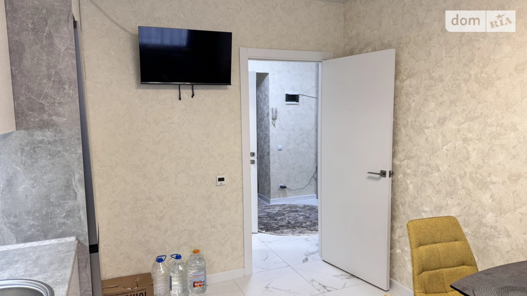 Продается 1-комнатная квартира 42.5 кв. м в Хмельницком, ул. Кармелюка, 3/3 - фото 4