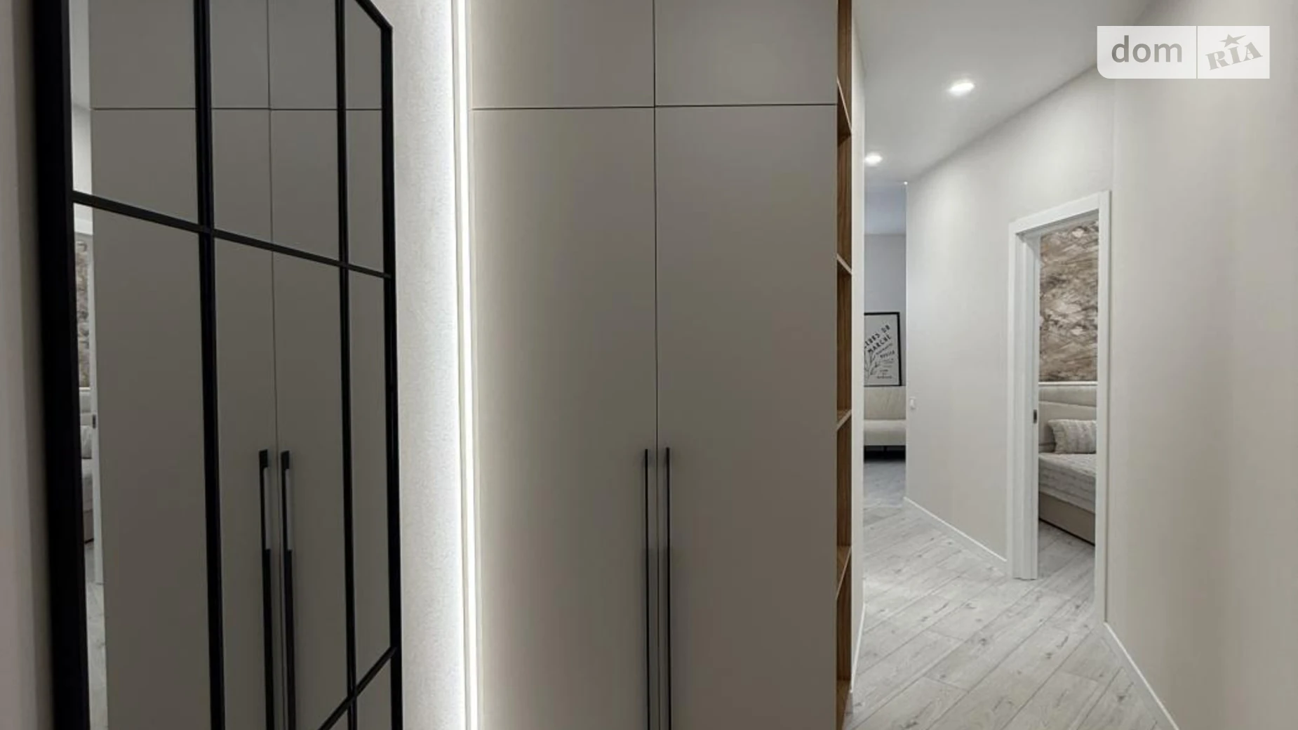 Продается 1-комнатная квартира 41 кв. м в Одессе, ул. Краснова, 1Б - фото 2