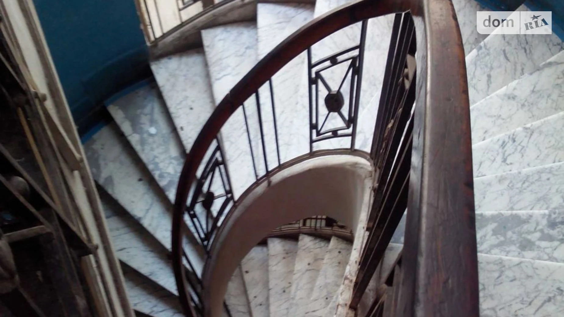 Продается 4-комнатная квартира 117 кв. м в Львове, ул. Бандеры Степана - фото 4