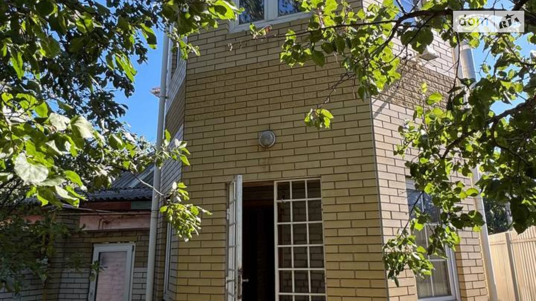 Продается дом на 2 этажа 110 кв. м с беседкой, цена: 72000 $ - фото 3