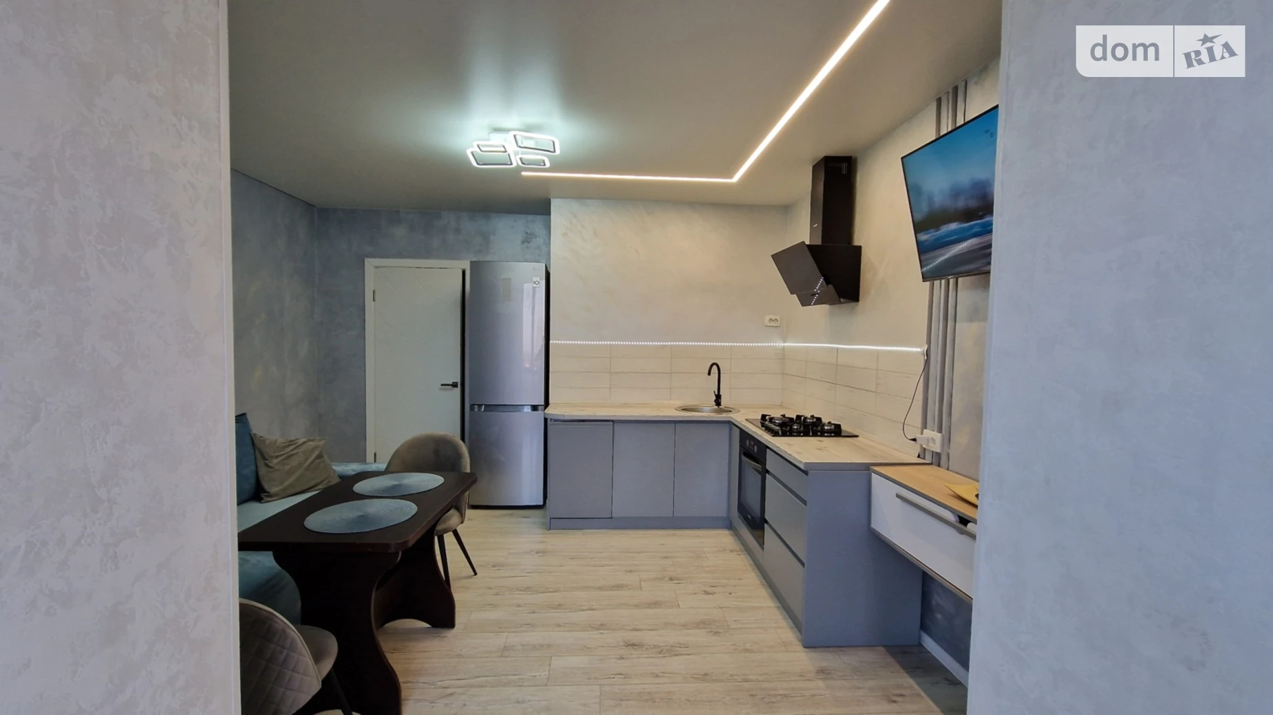 Продается 1-комнатная квартира 48.2 кв. м в Слобожанском, ул. Содружества, 1 корпус 2 - фото 2