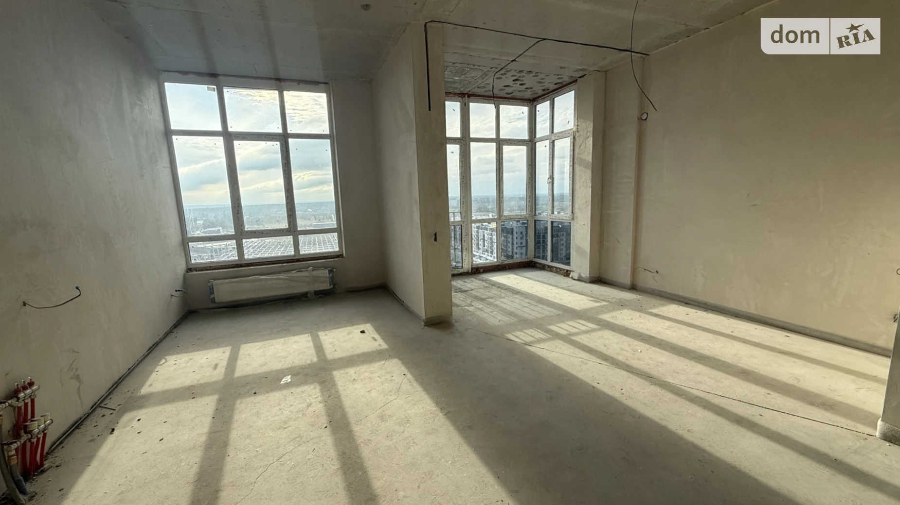 Продается 2-комнатная квартира 87 кв. м в Буче, бул. Леонида Бирюкова, 2А - фото 2