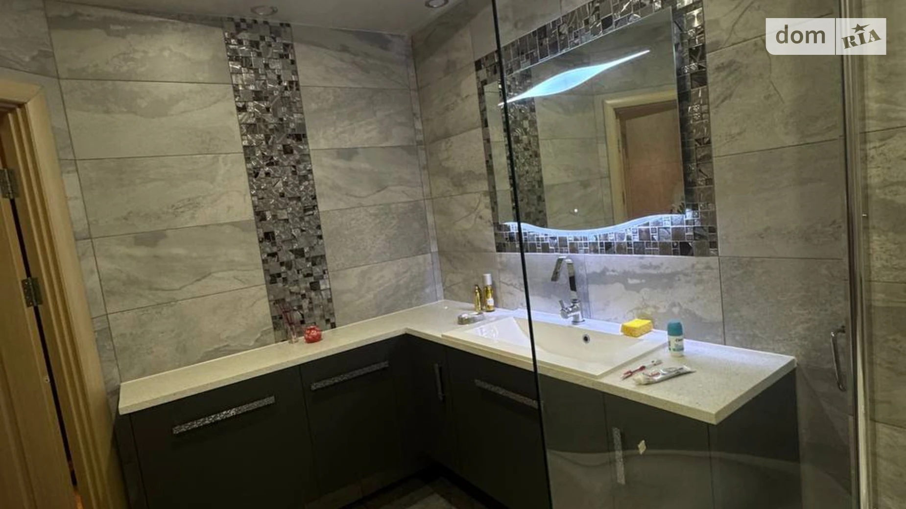 Продается 3-комнатная квартира 95.3 кв. м в Ивано-Франковске, ул. Коновальца Евгения - фото 4