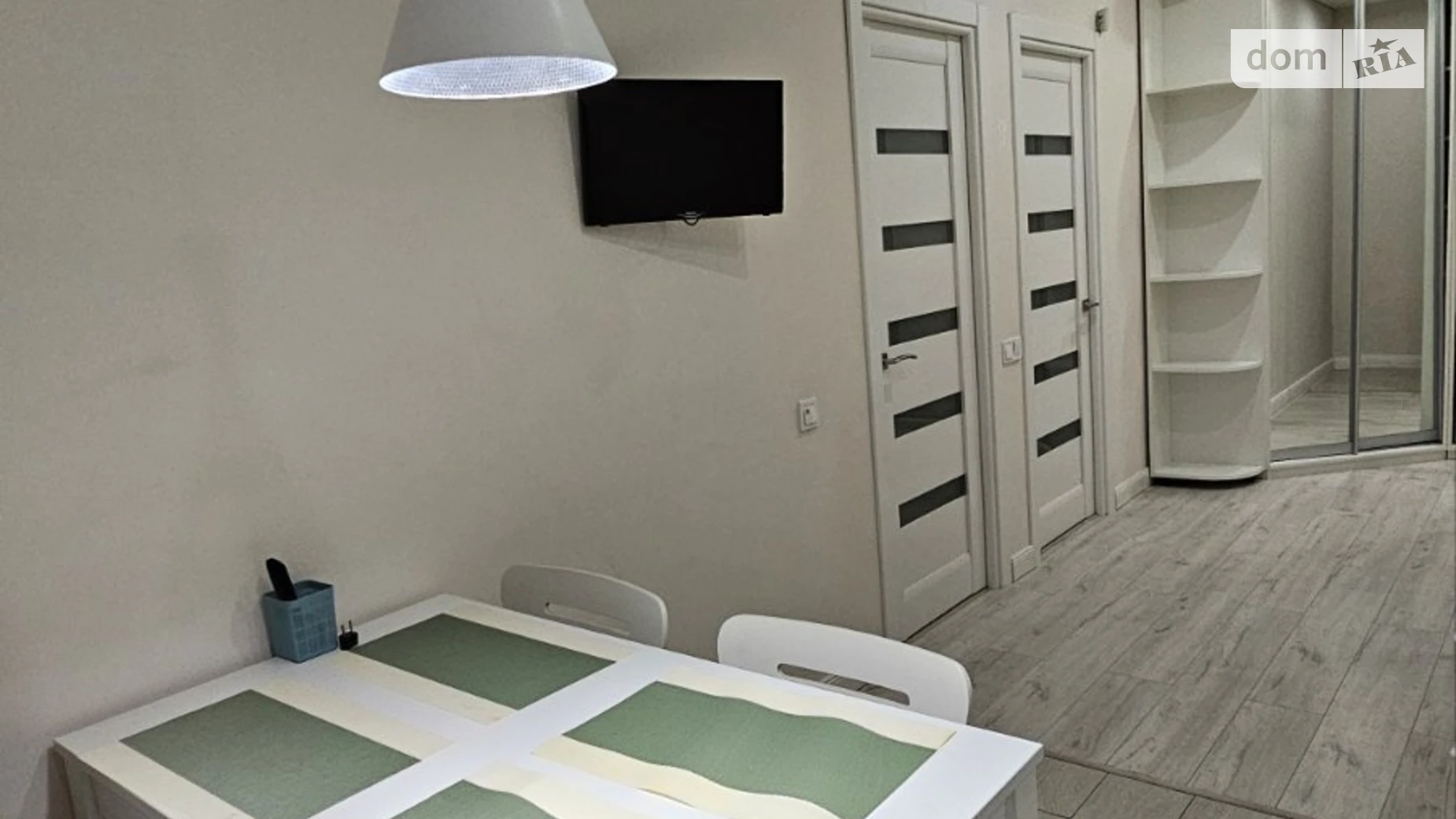 Продается 2-комнатная квартира 60.6 кв. м в Ирпене, ул. Выговского(Суворова) - фото 2