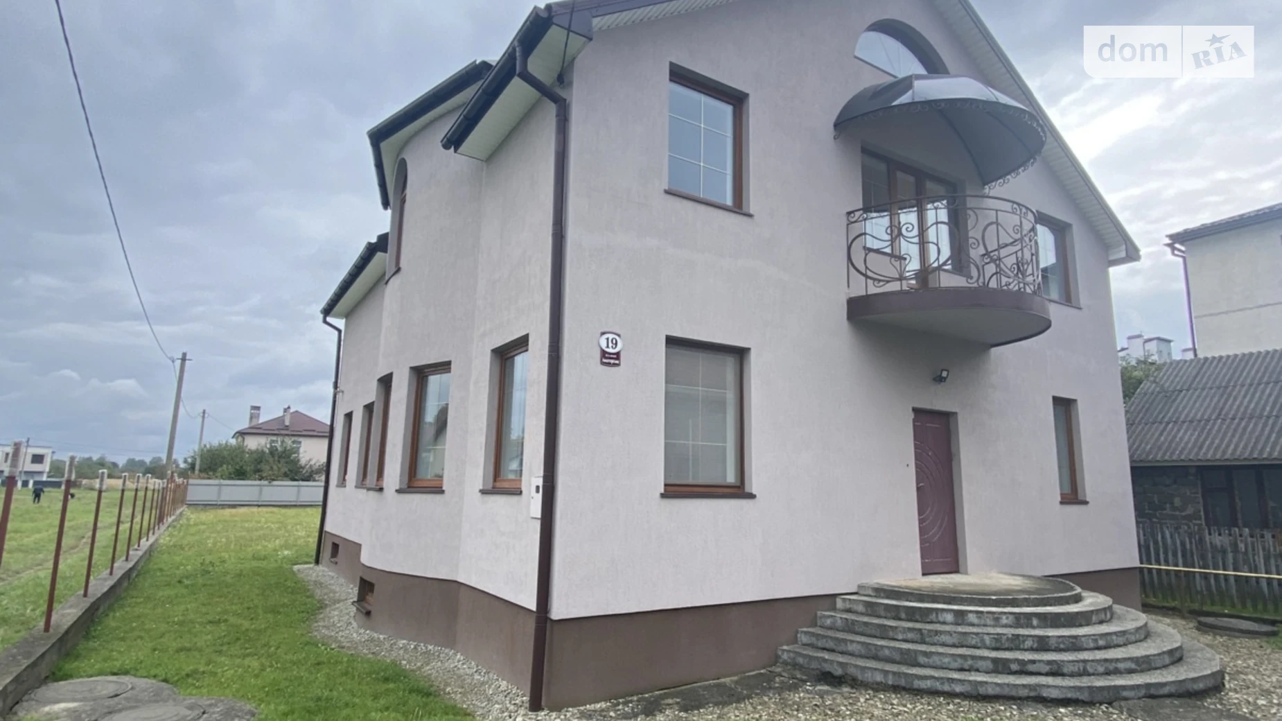 Продается дом на 2 этажа 220 кв. м с террасой, цена: 195000 $ - фото 3