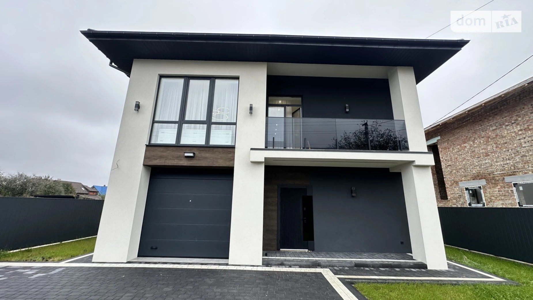 Продается дом на 2 этажа 165 кв. м с камином, цена: 295000 $ - фото 2
