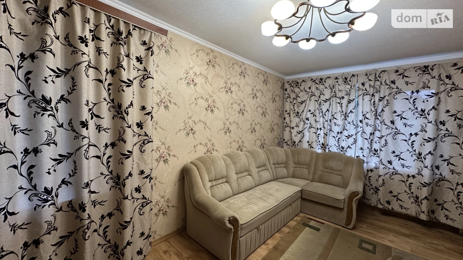 Продается 3-комнатная квартира 63.6 кв. м в Виннице, просп. Юности - фото 2