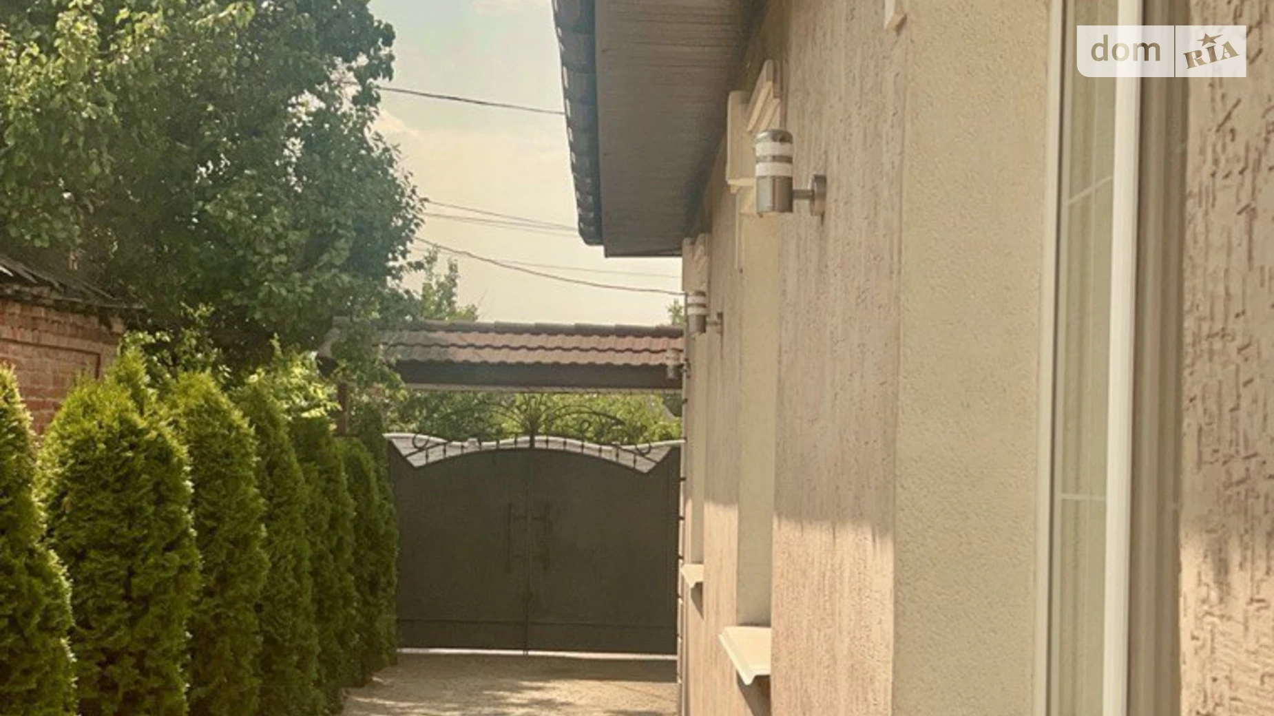 Продается одноэтажный дом 130 кв. м с баней/сауной, цена: 150000 $ - фото 3