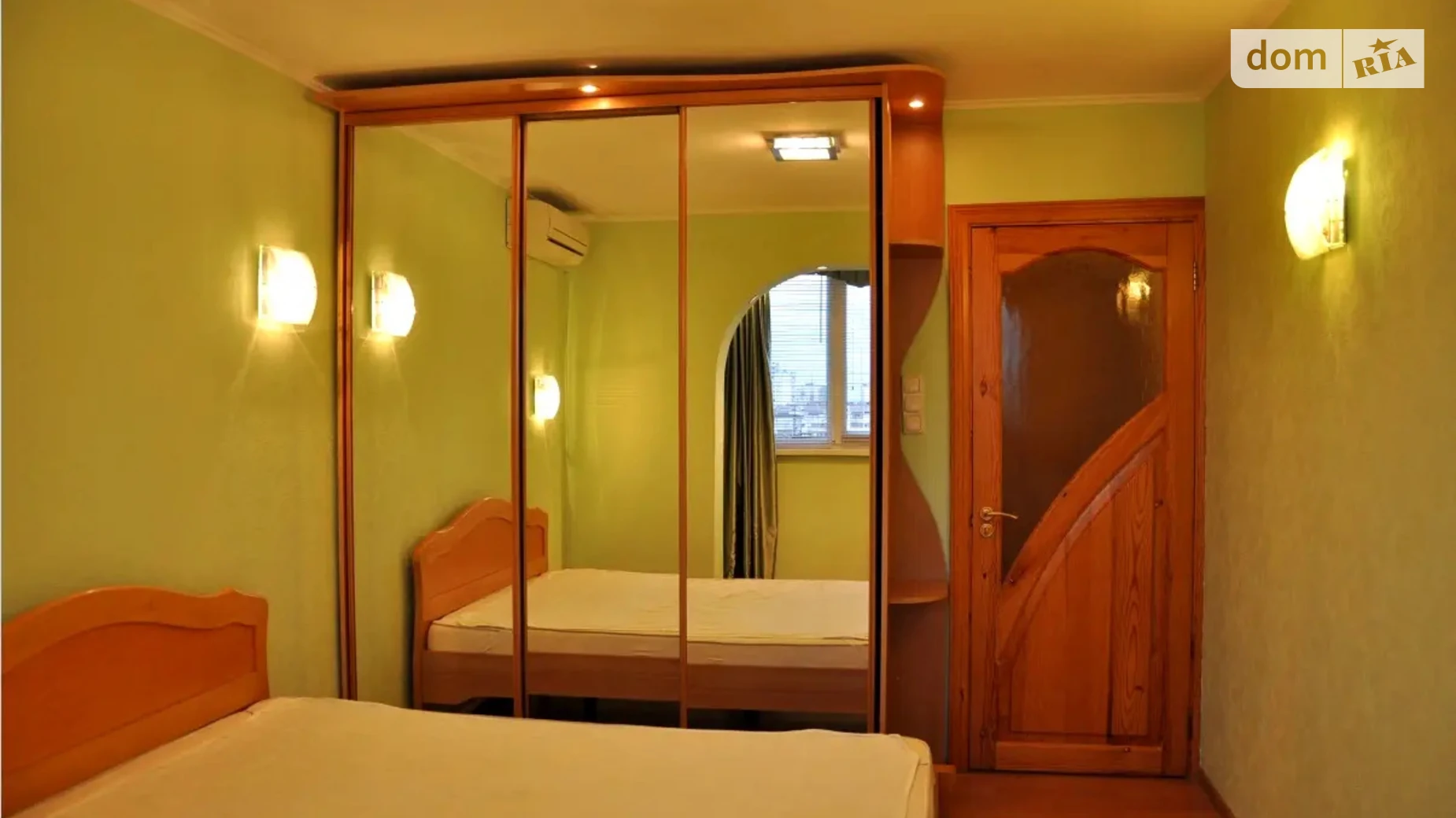 Продается 2-комнатная квартира 50 кв. м в Киеве, ул. Зои Гайдай, 12/10 - фото 4