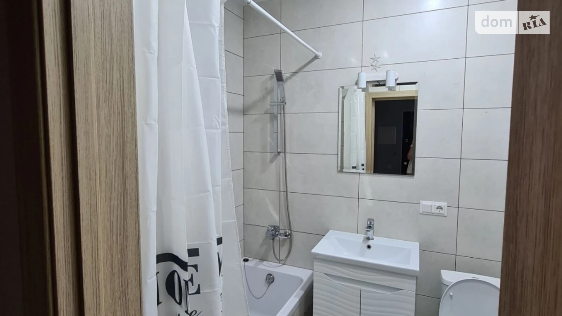 Продается 1-комнатная квартира 29.1 кв. м в Буче, бул. Леонида Бирюкова, 2А - фото 2