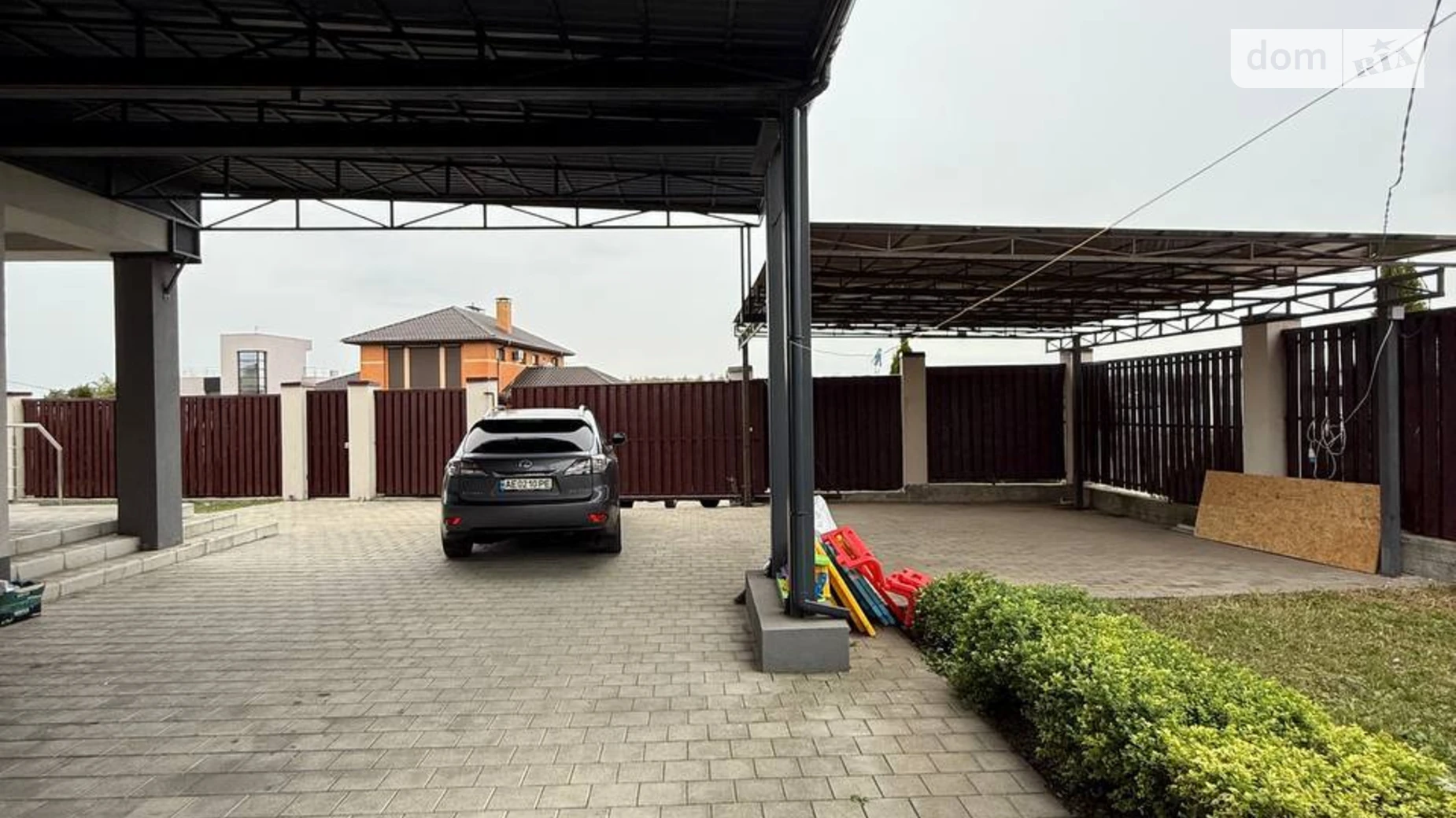 Продается дом на 2 этажа 186 кв. м с подвалом, цена: 250000 $ - фото 3