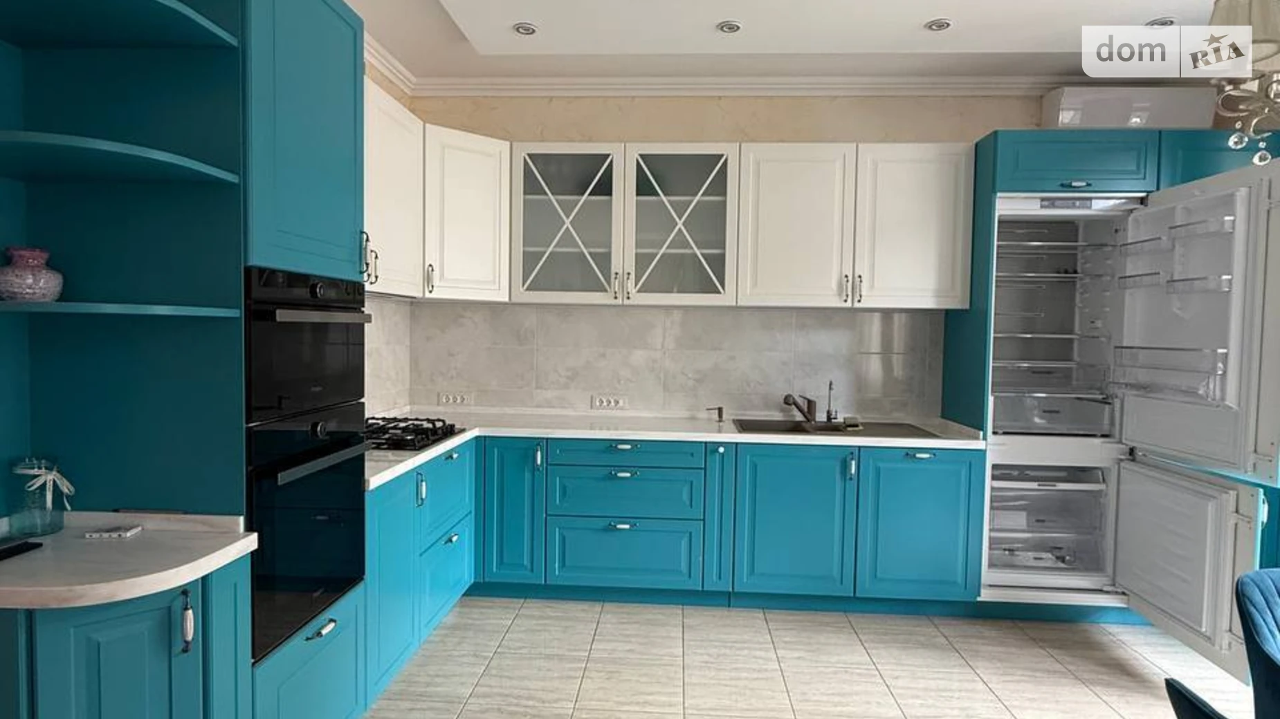 Сдается в аренду дом на 2 этажа 160 кв. м с гаражом, цена: 1100 $ - фото 2