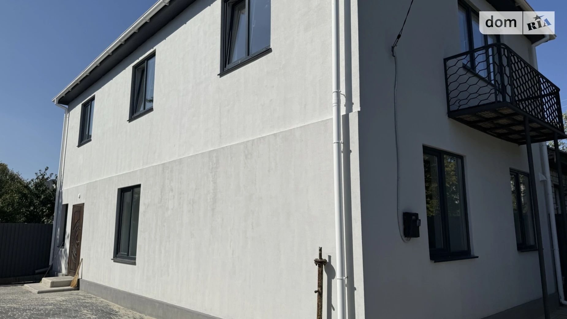 Продается дом на 2 этажа 140 кв. м с садом, цена: 110000 $ - фото 3