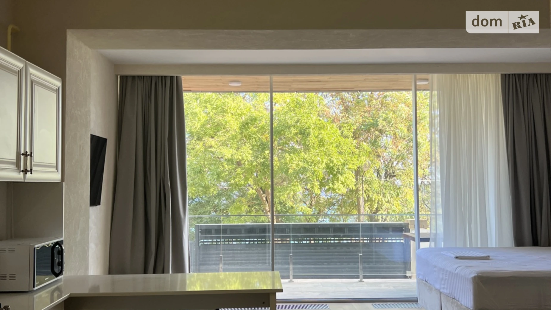 Сдается в аренду 1-комнатная квартира 55 кв. м в Одессе, Фонтанская дор., 153/10 - фото 4