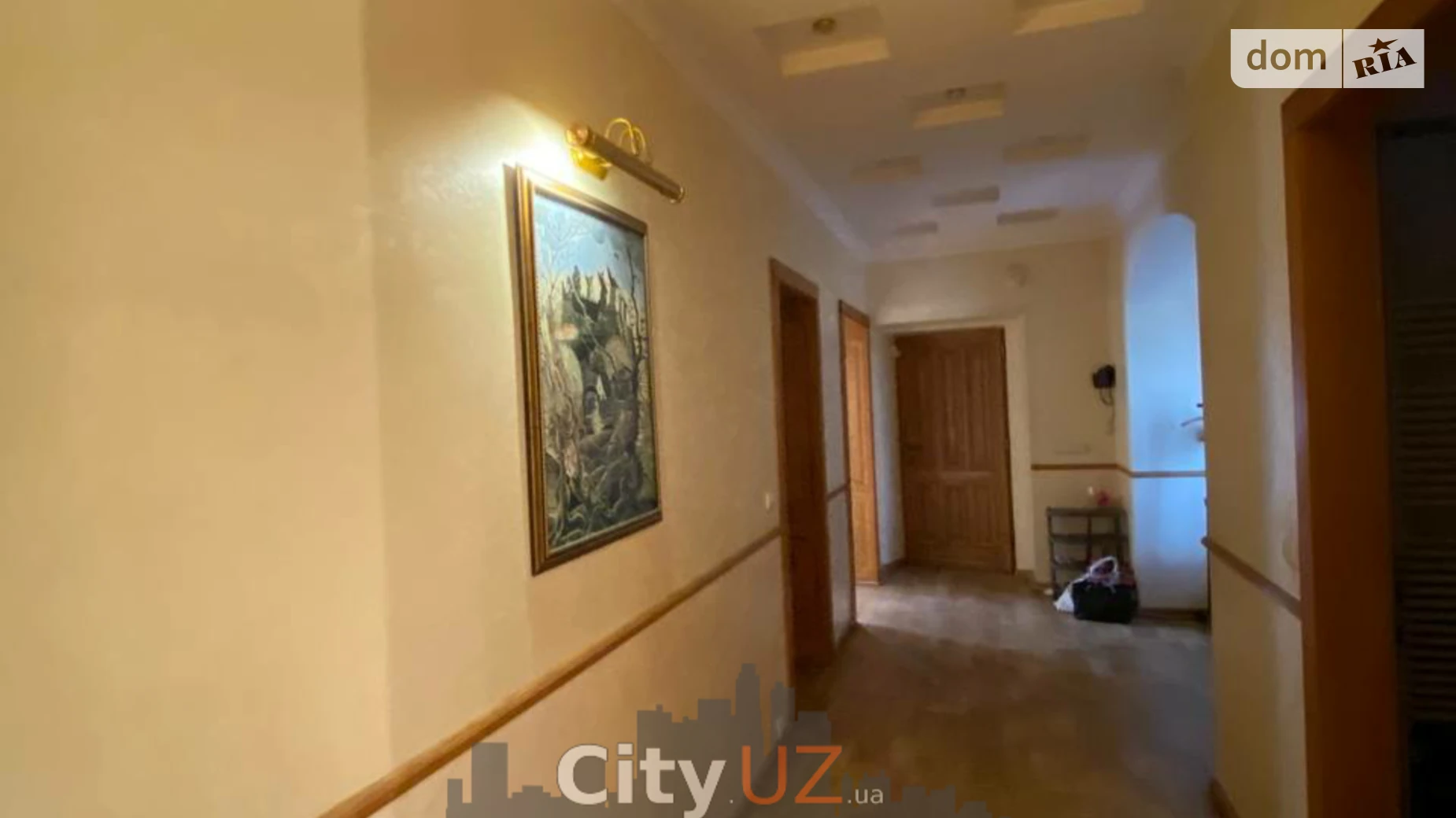 Продается 4-комнатная квартира 270 кв. м в Ужгороде, наб. Независимости - фото 5