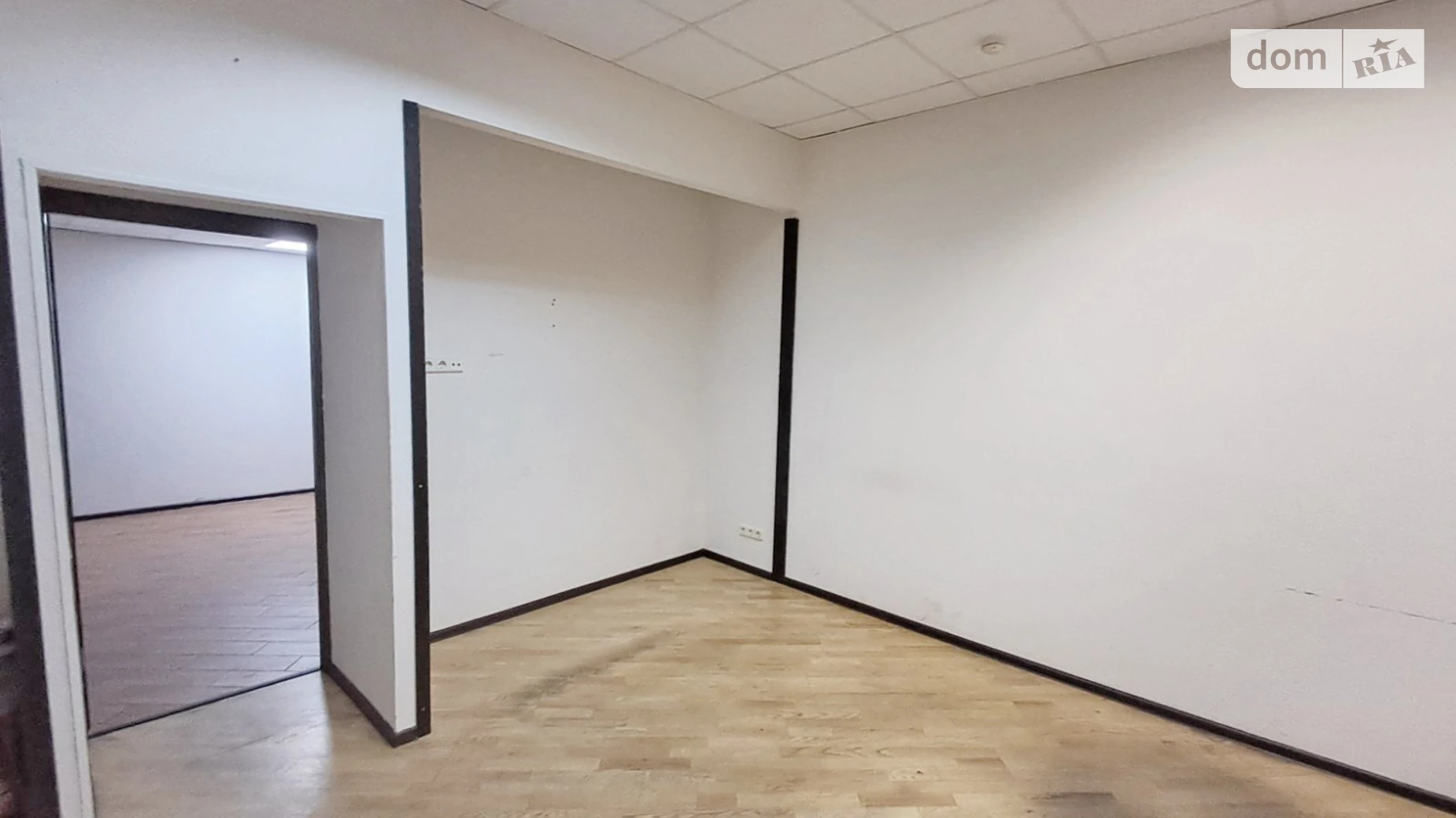 Сдается в аренду помещения свободного назначения 77.5 кв. м в 9-этажном здании, цена: 33025 грн - фото 2