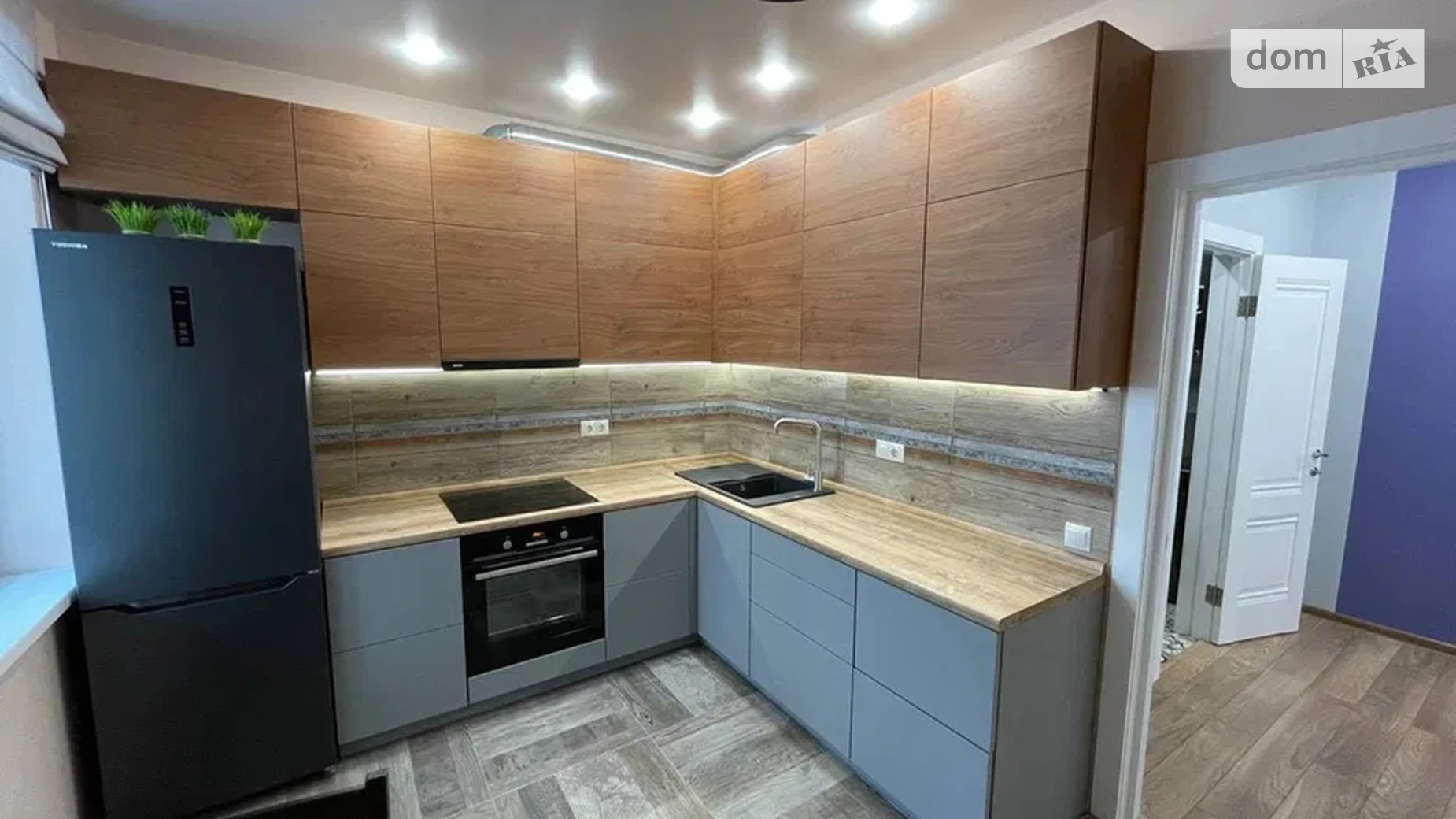 Продается 1-комнатная квартира 43 кв. м в Киеве, ул. Сергeя Данченко, 32 - фото 2