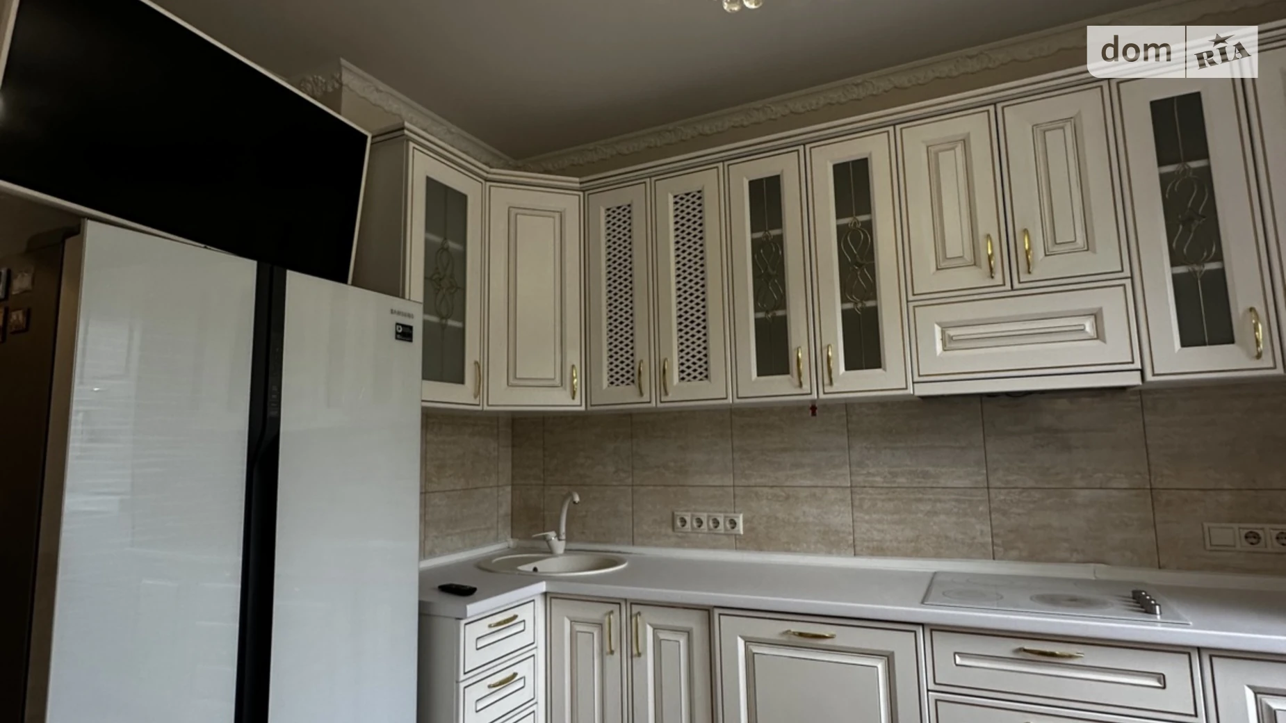 Продається 2-кімнатна квартира 61.7 кв. м у Києві, вул. Феодосійська, 1А - фото 3