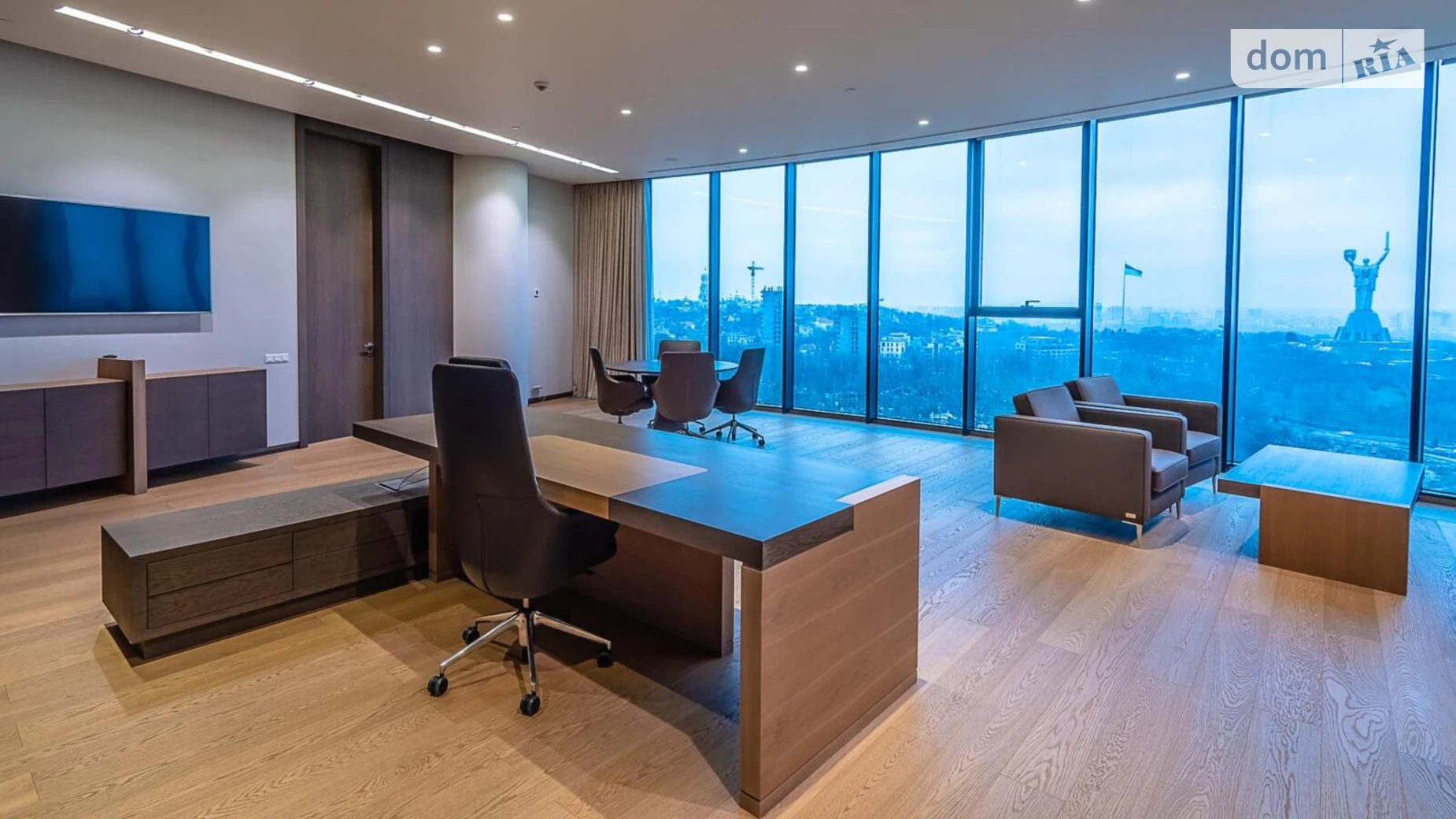 Сдается в аренду офис 1500 кв. м в бизнес-центре, цена: 50000 $ - фото 2