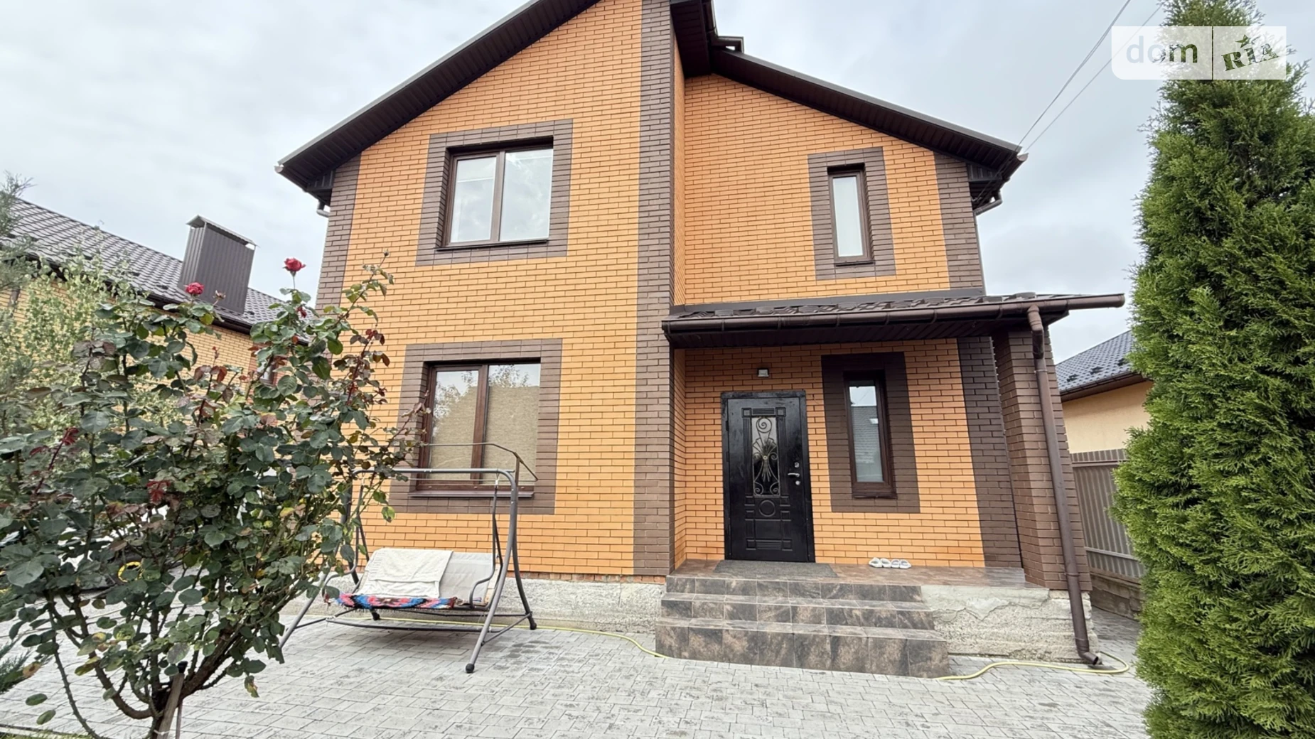 Продается дом на 2 этажа 130 кв. м с верандой, цена: 166990 $ - фото 3