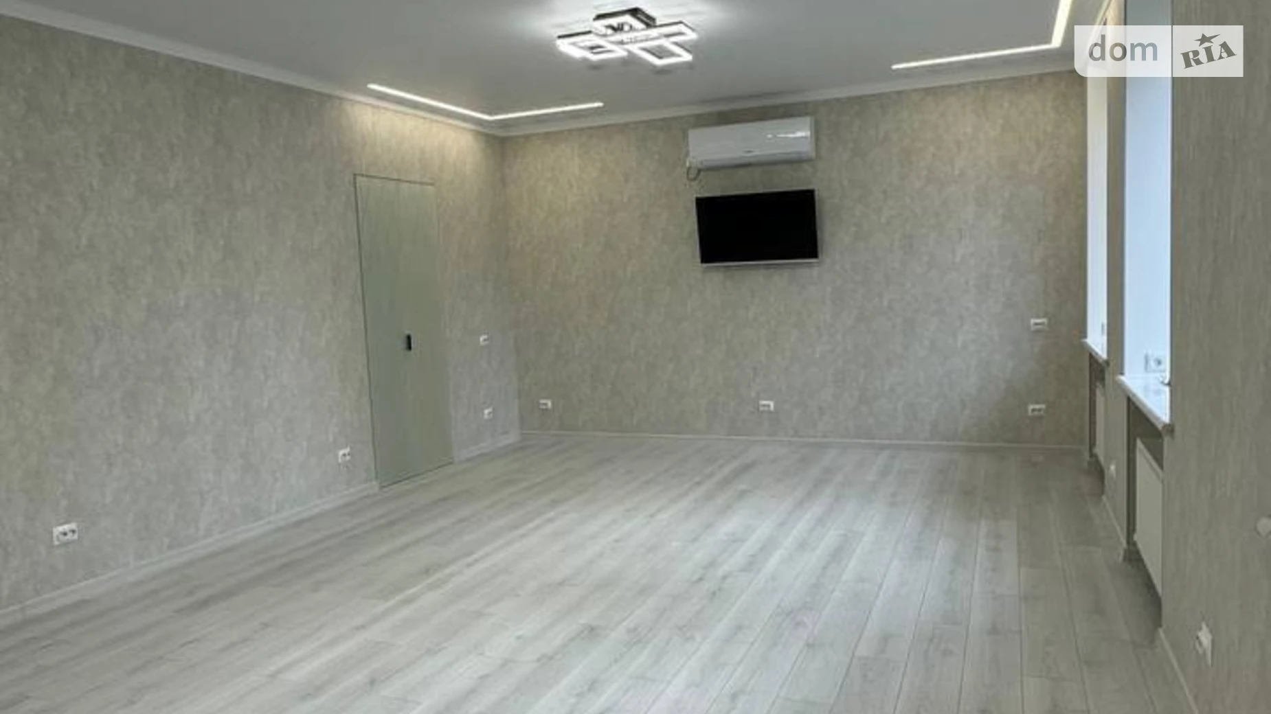 Сдается в аренду офис 52 кв. м в бизнес-центре, цена: 35000 грн - фото 4