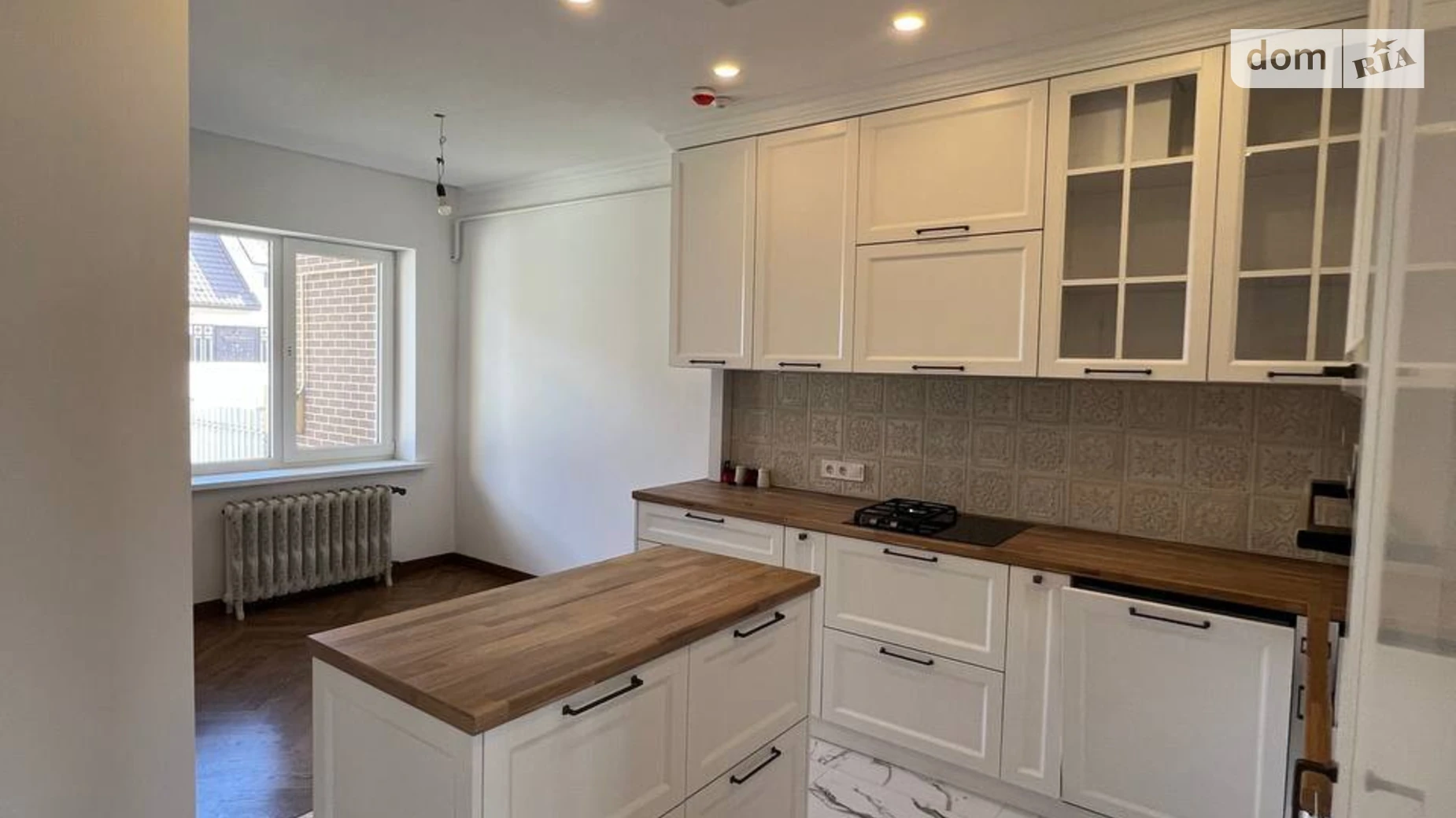 Продается часть дома 167 кв. м с подвалом, цена: 250000 € - фото 2